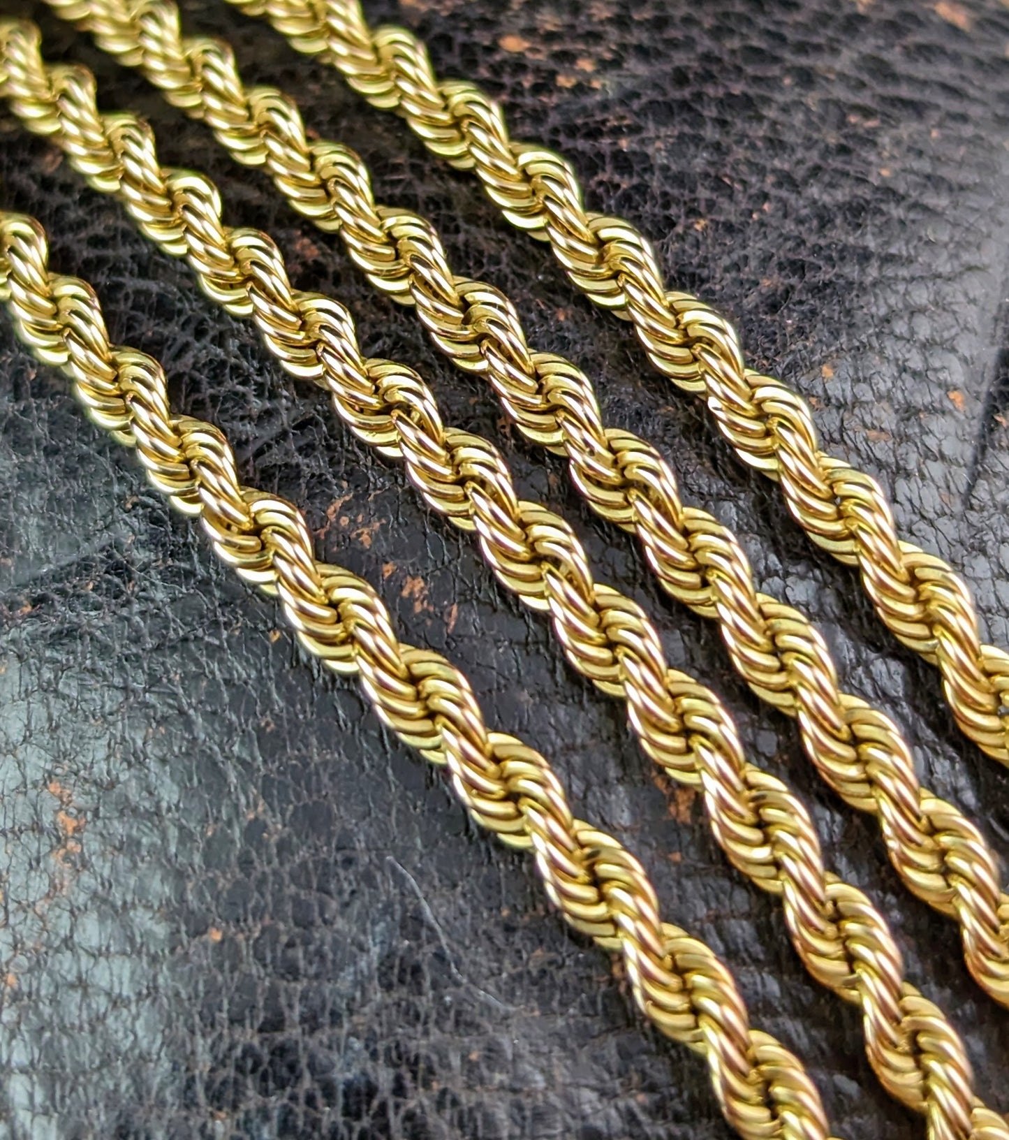 Vintage 9ct gold rope twist chain necklace