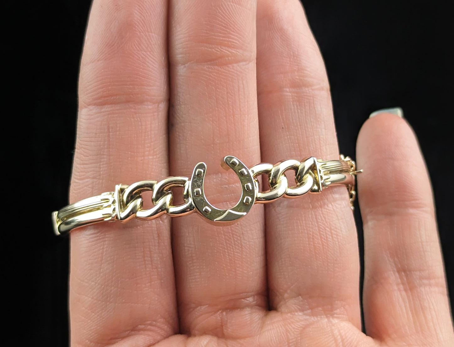Antique Victorian 9ct gold lucky horseshoe bangle