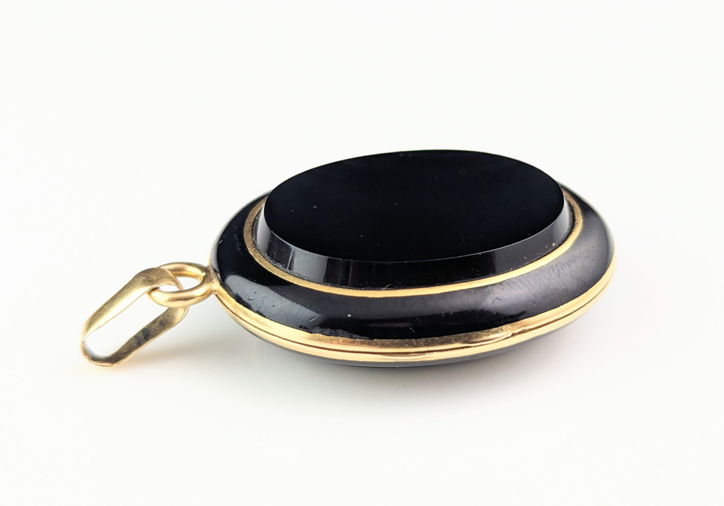Antique French Mourning locket, Black onyx and 18ct gold, Remember