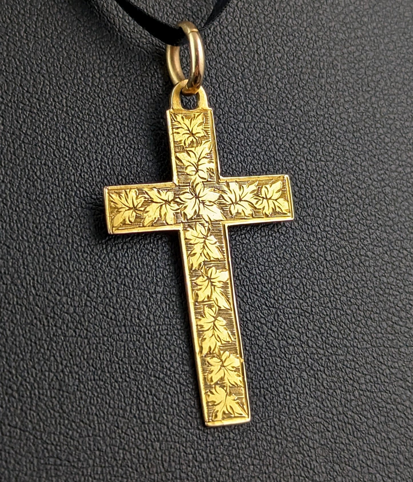 Antique 9ct gold cross pendant, Victorian, engraved