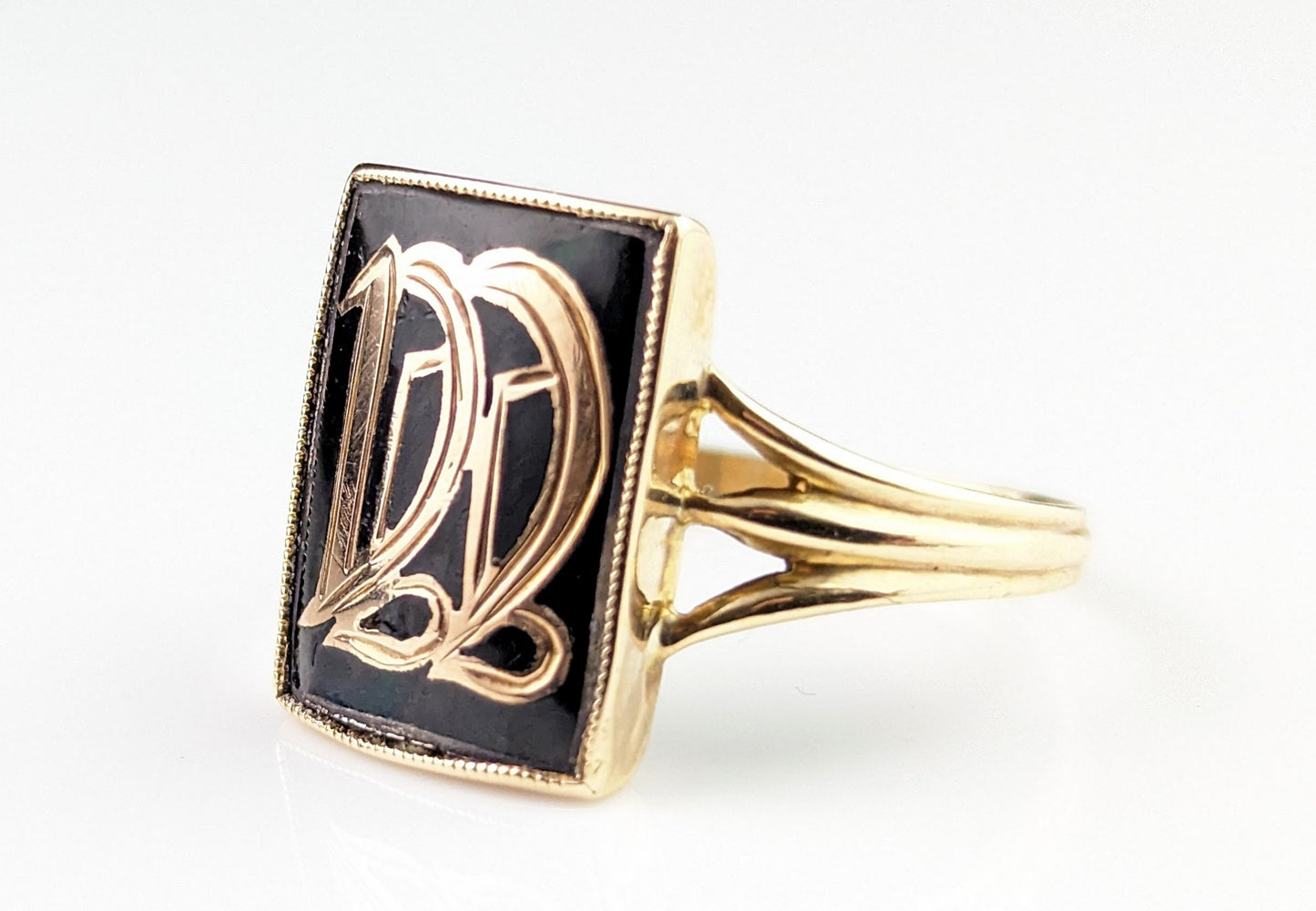 Antique Mourning signet ring, initial DD, black enamel and 9ct gold