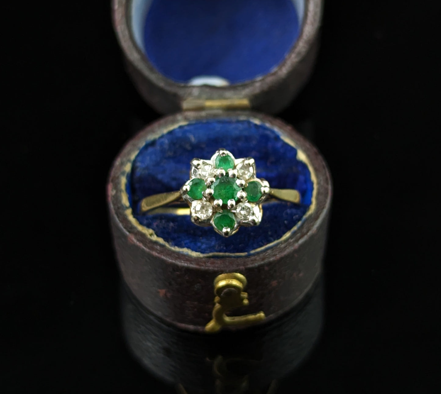 Vintage Emerald and Diamond floral cluster ring, 18ct gold