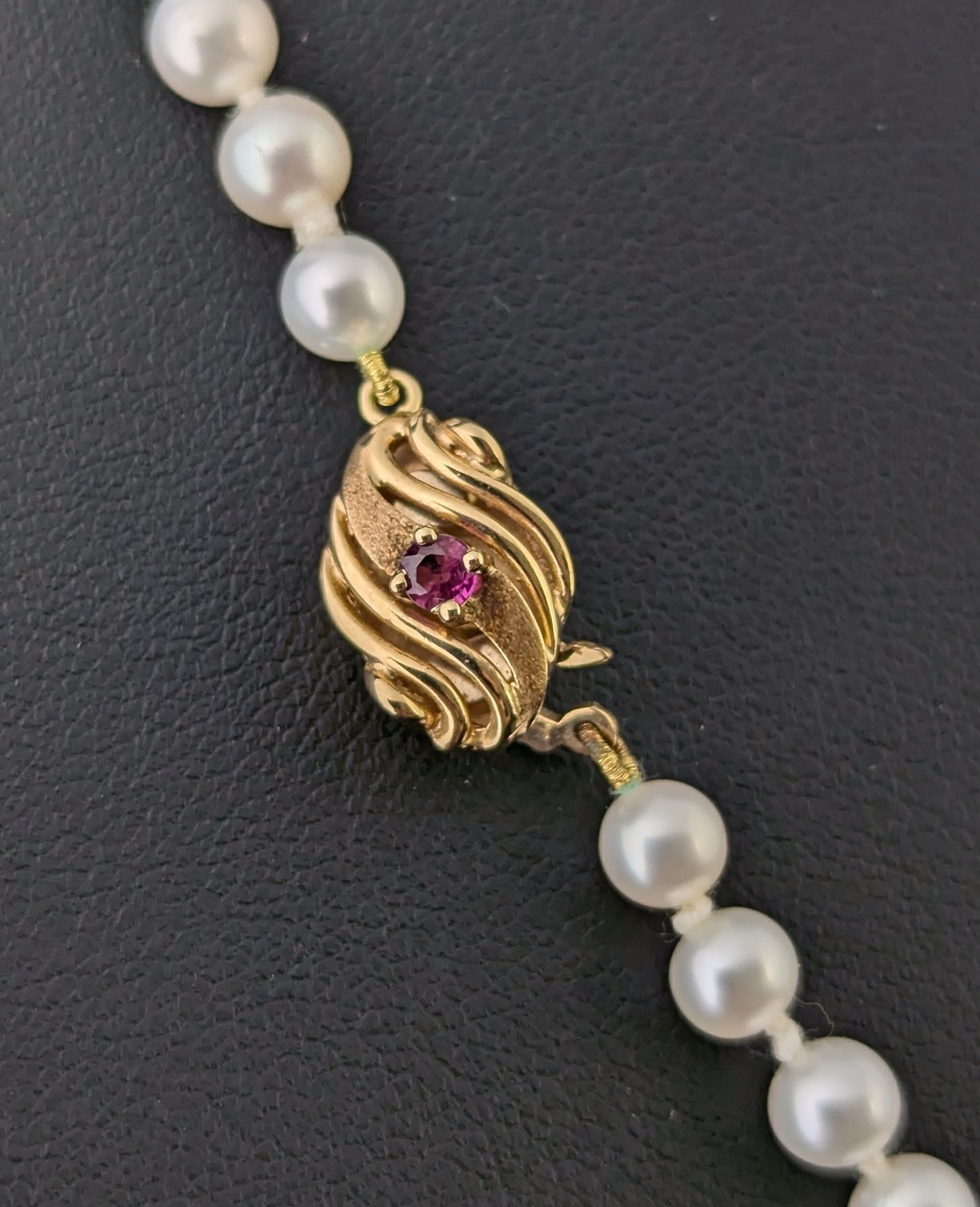 Vintage Cultured Pearl necklace, 9ct gold and Ruby clasp
