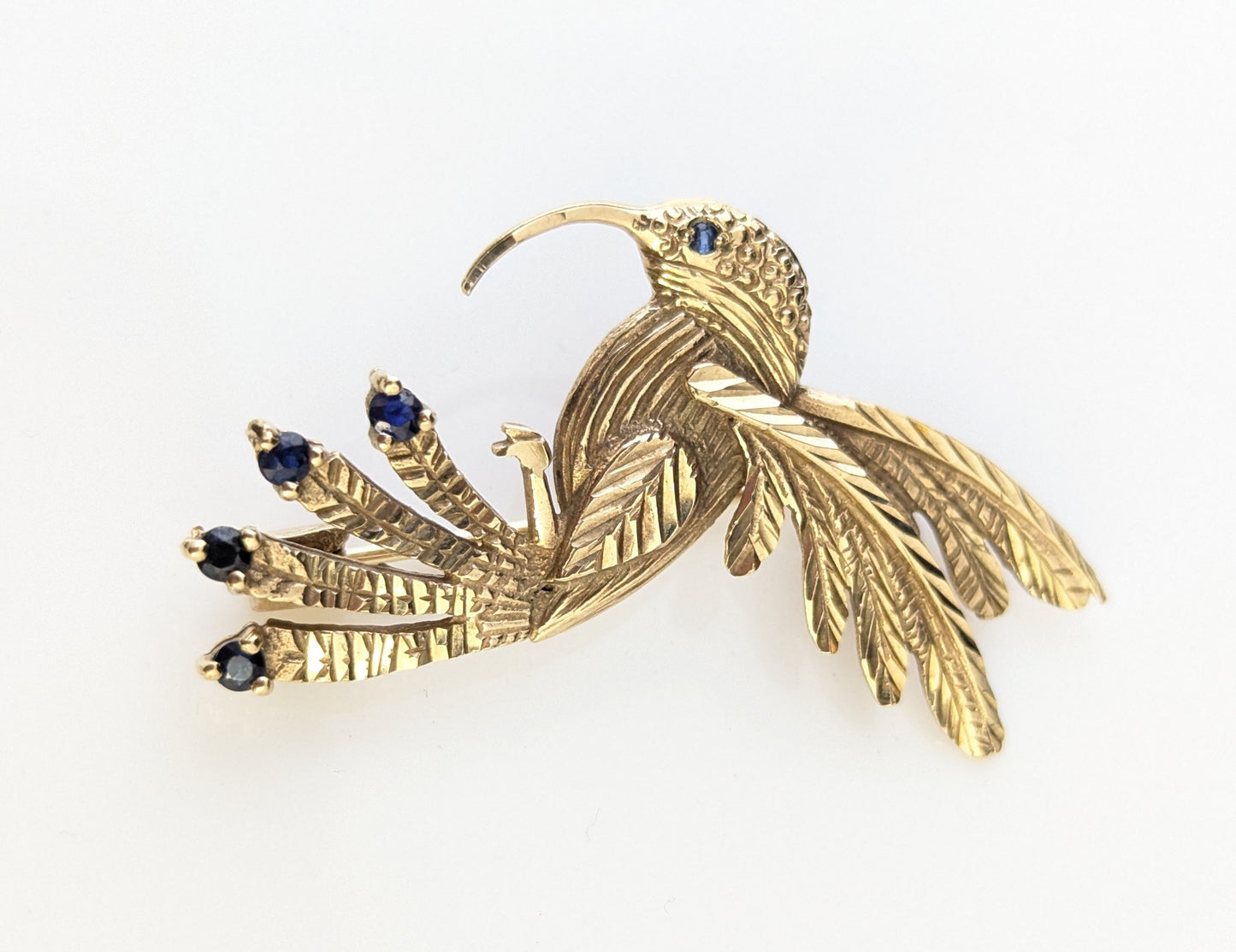 Vintage 9ct gold Sapphire bird brooch, Hummingbird