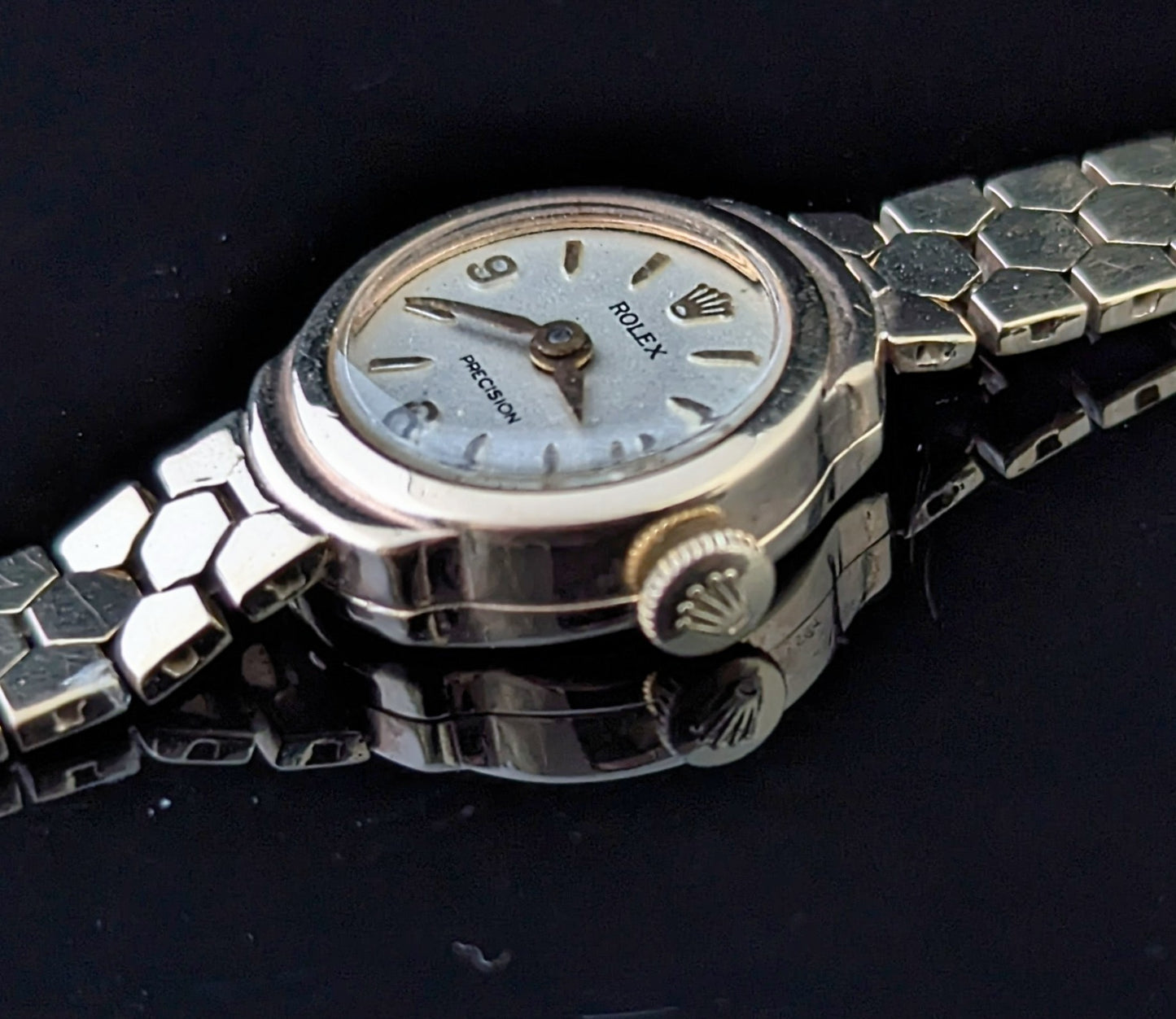 Vintage 9ct gold Ladies Rolex precision wristwatch, Bracelet strap