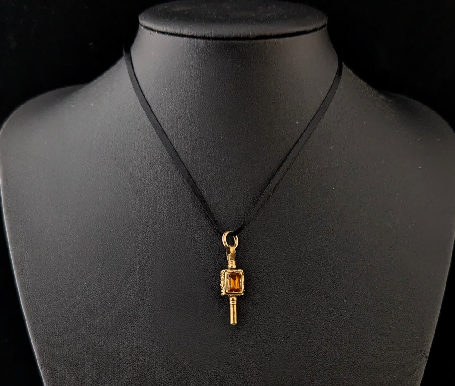Antique 9ct gold cased watch key pendant, Foiled Paste and Sardonyx