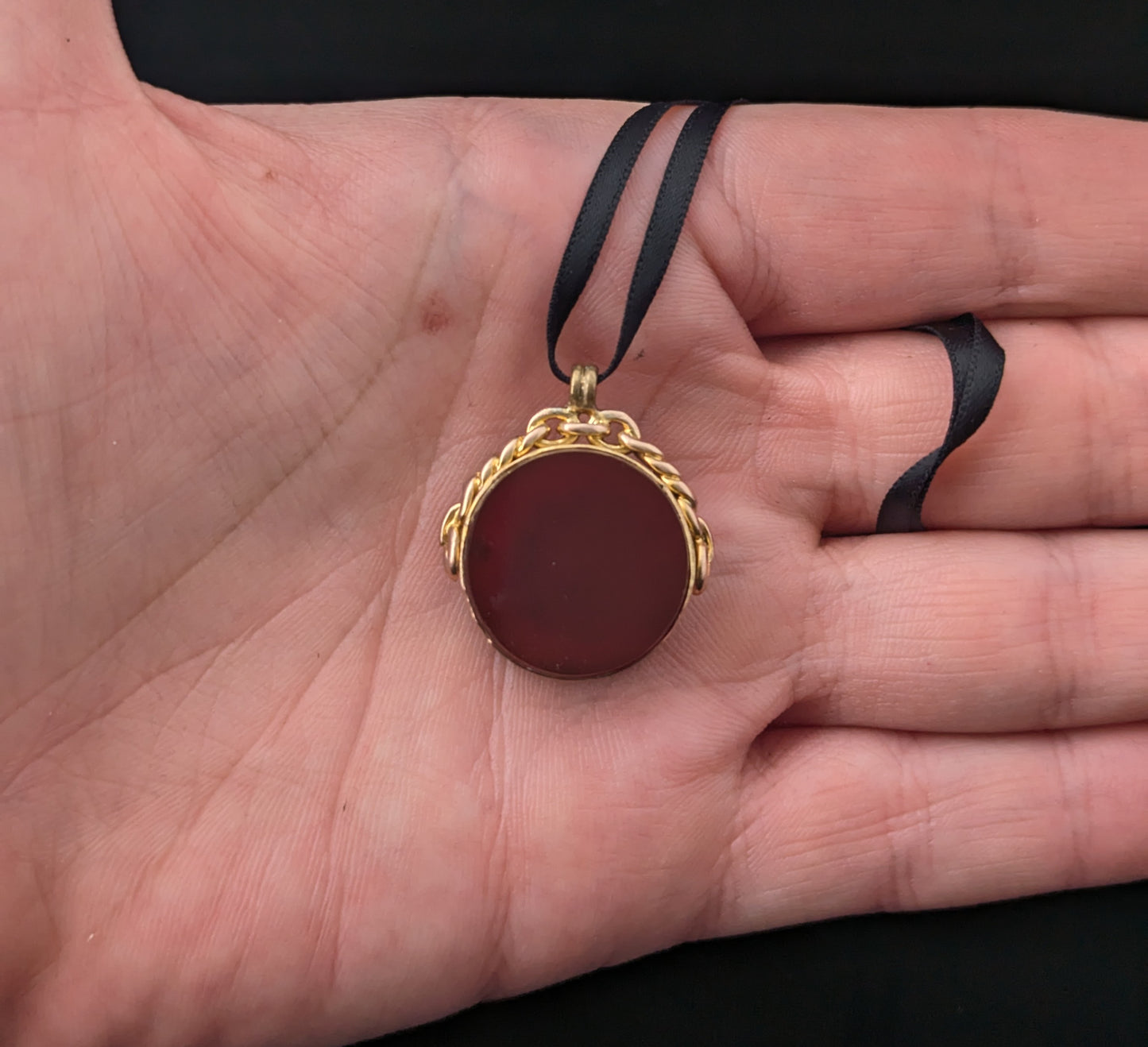 Antique 9ct gold swivel fob, pendant, Bloodstone and Carnelian