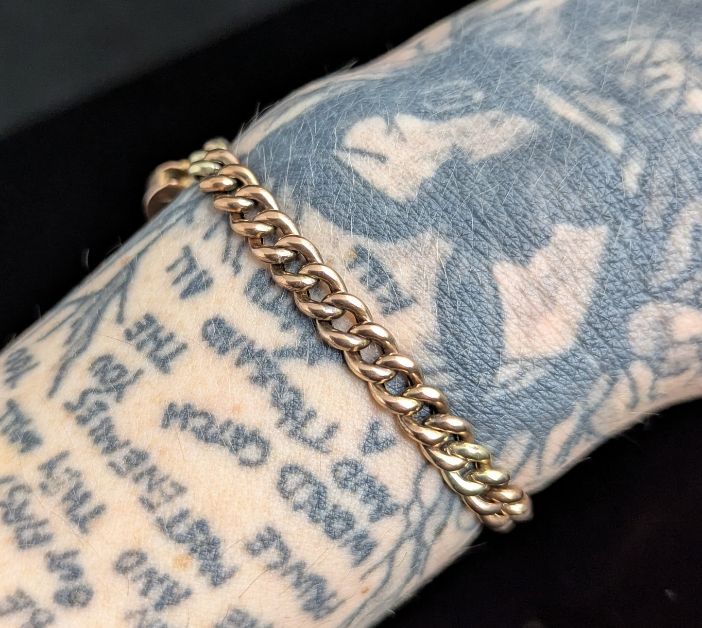 Antique 9ct gold curb link bracelet, Heart padlock