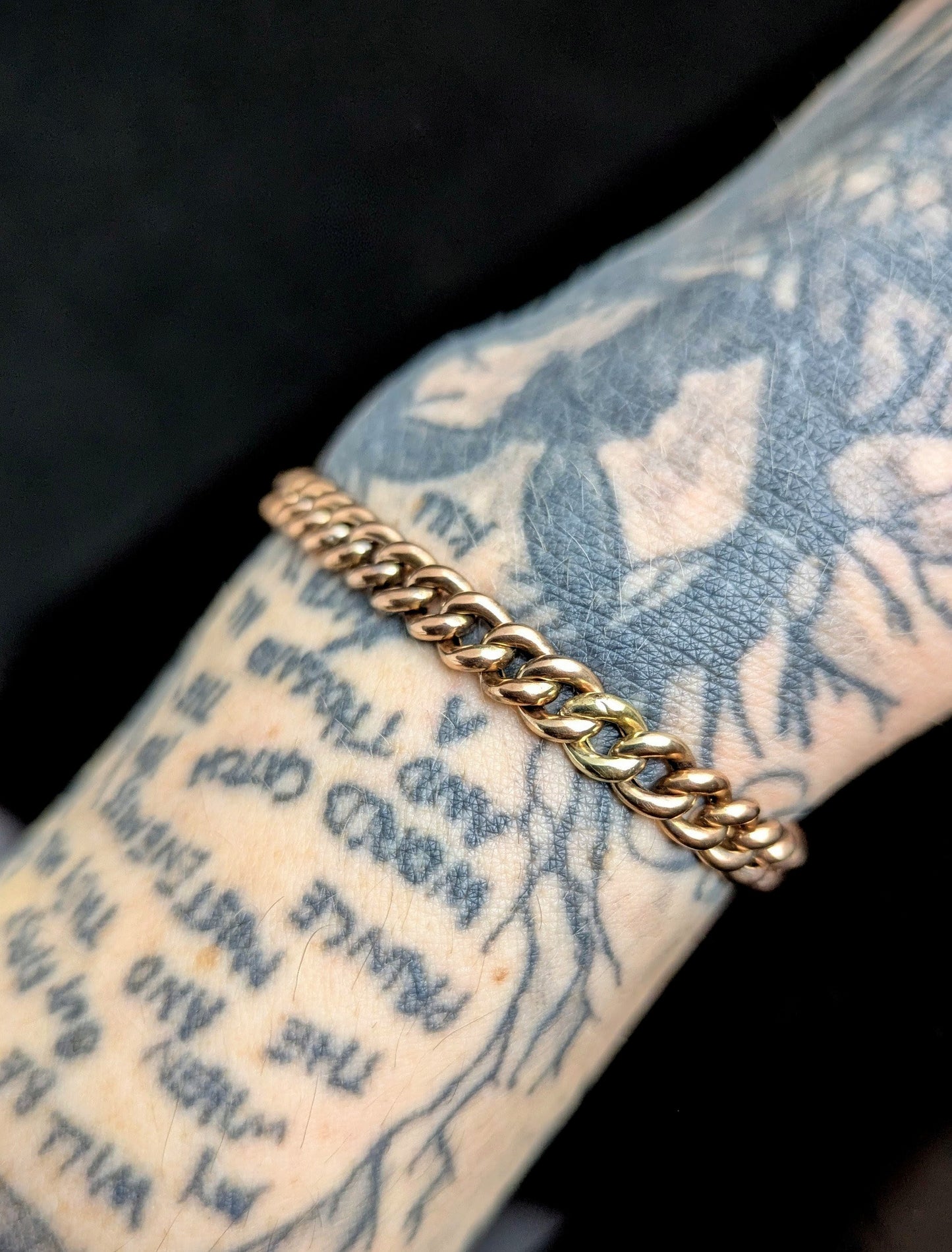 Antique 9ct gold curb link bracelet, Heart padlock