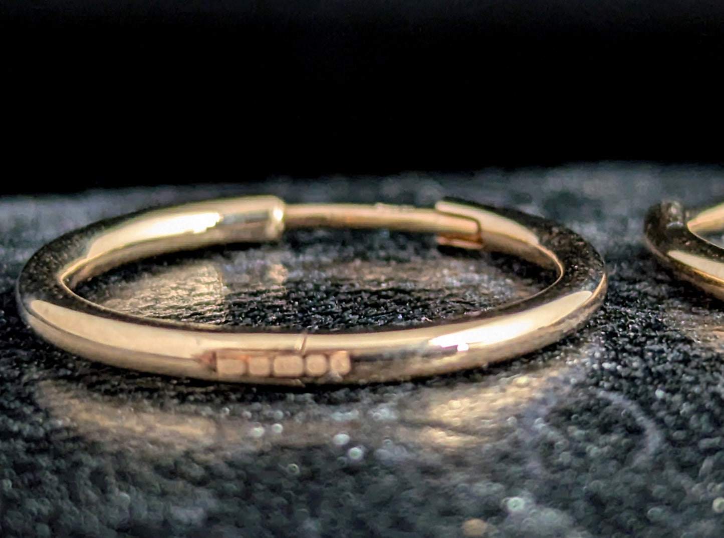 Vintage 9ct yellow gold hoop earrings