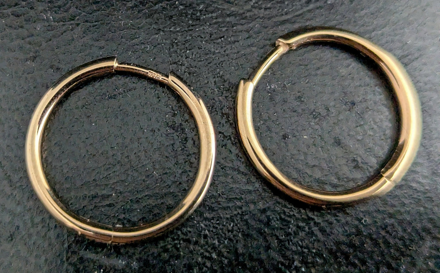 Vintage 9ct yellow gold hoop earrings