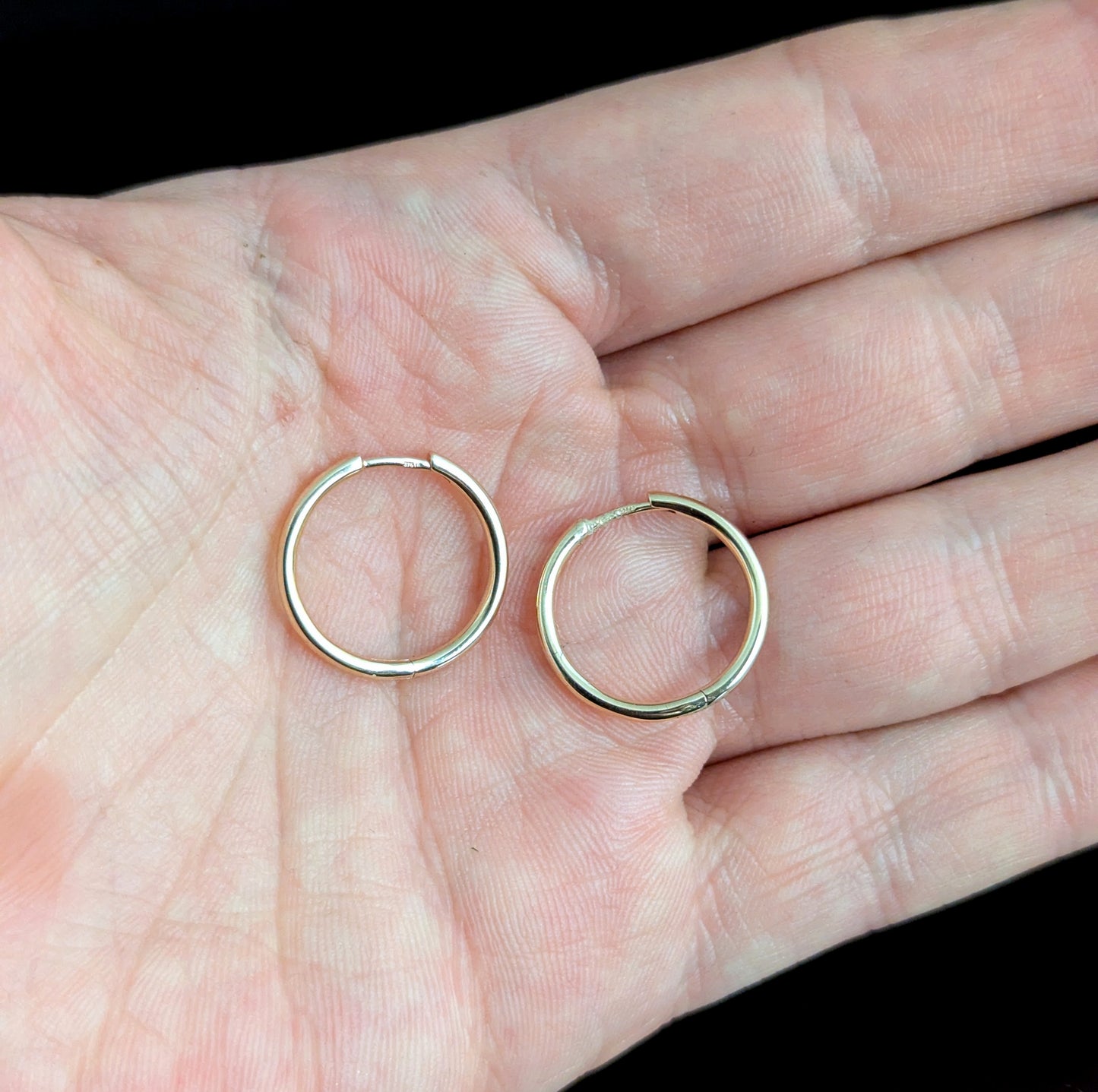 Vintage 9ct yellow gold hoop earrings