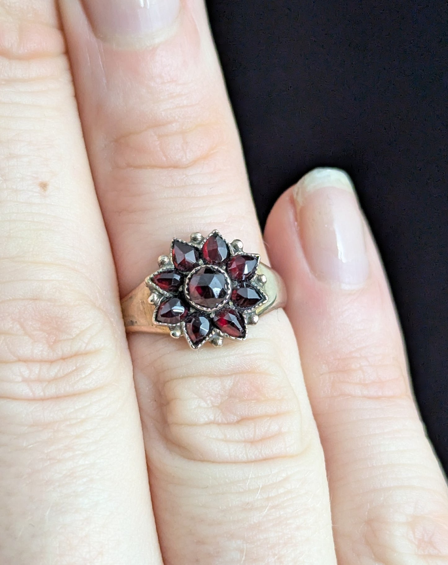 Antique Bohemian Garnet flower ring, 9ct gold, Victorian