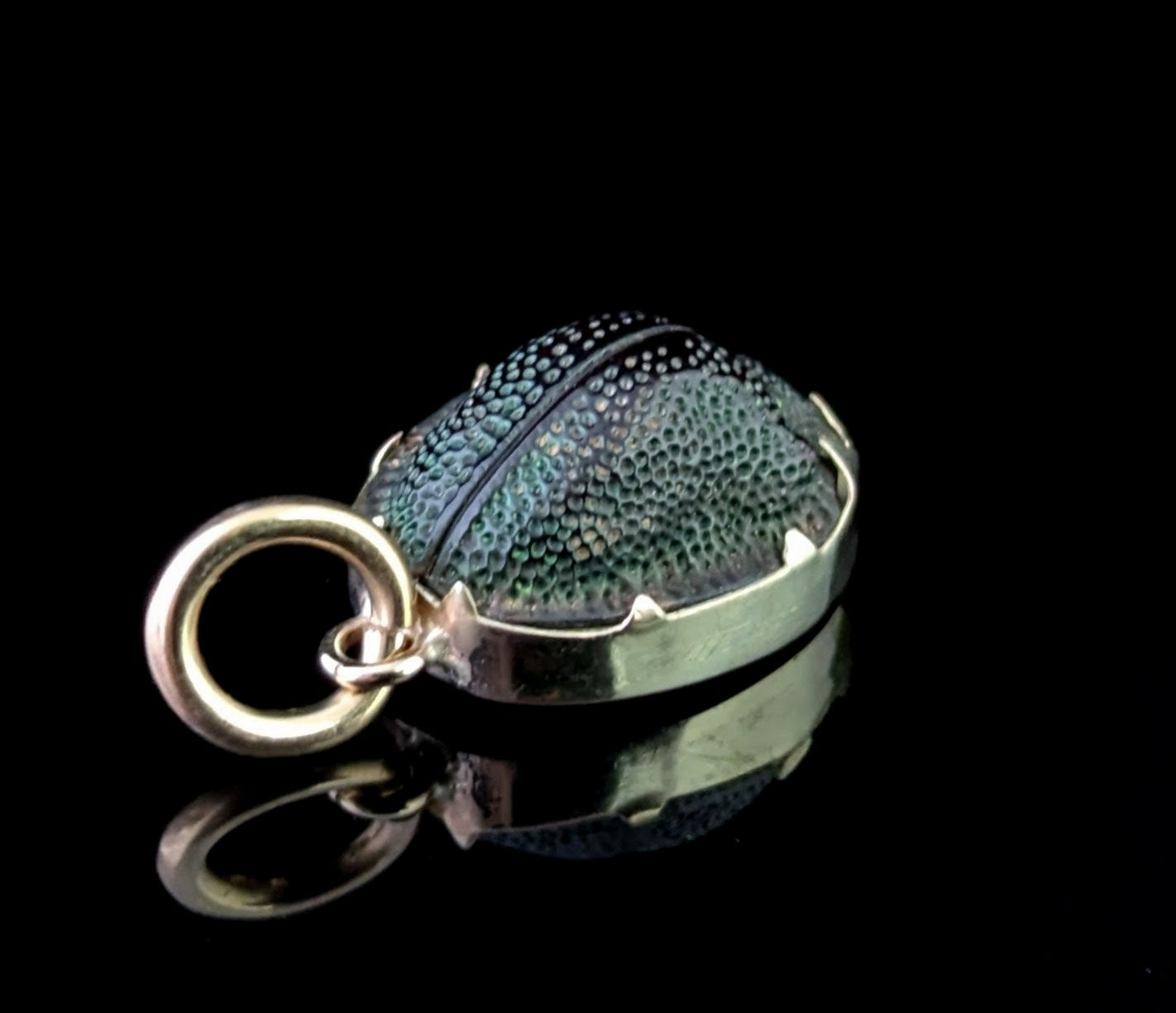 Antique scarab beetle pendant, 9ct gold, Charm