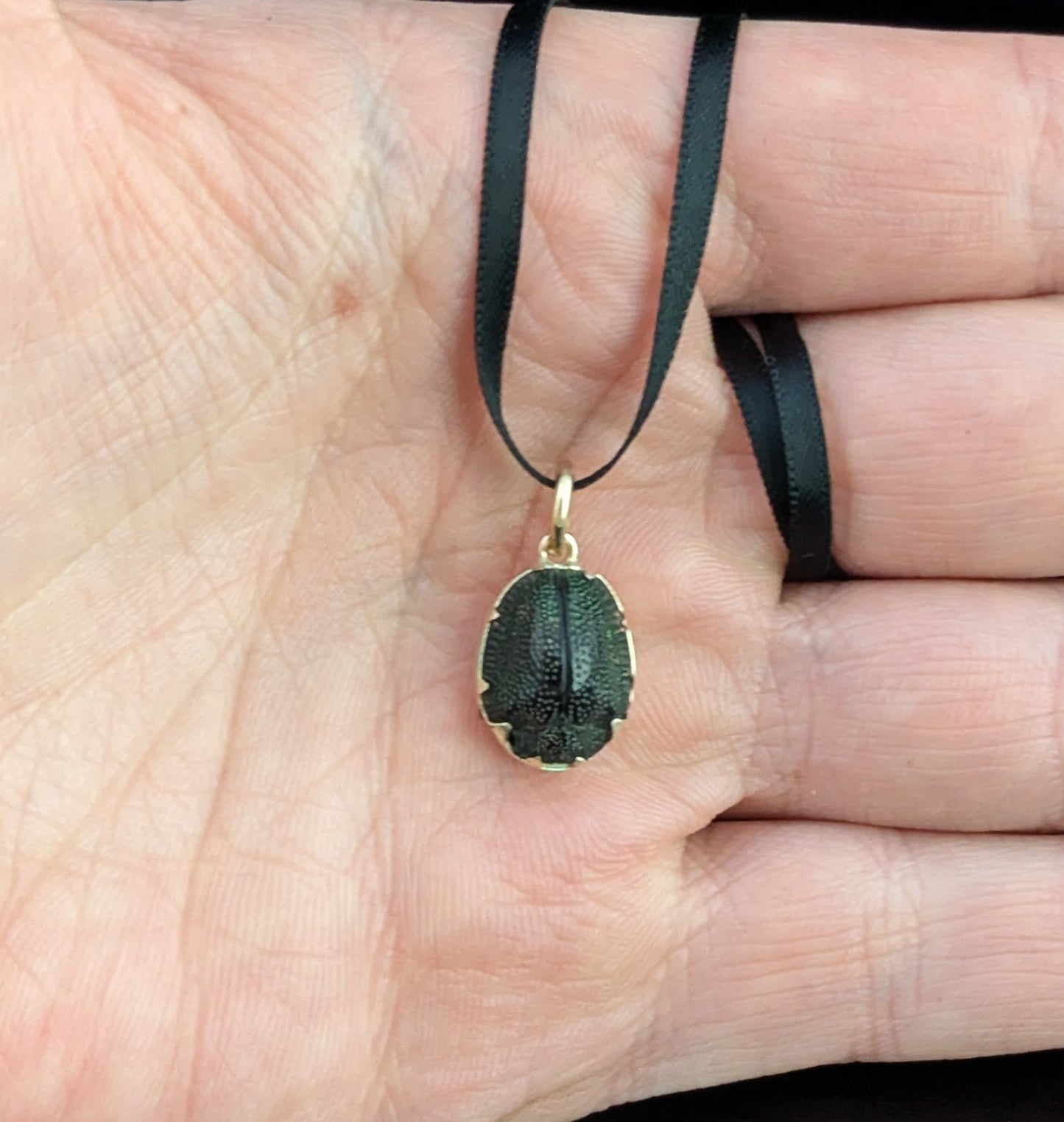 Antique scarab beetle pendant, 9ct gold, Charm