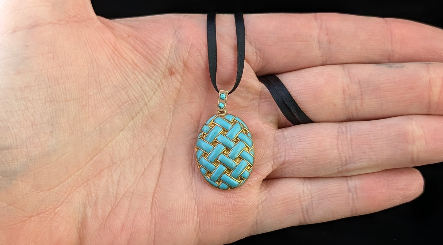 Antique 15ct gold and blue enamel locket, Portrait