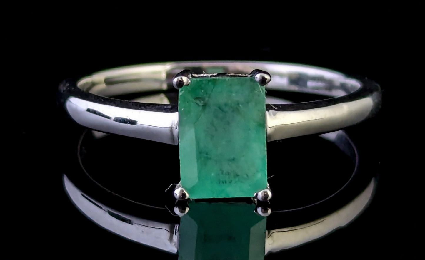 Vintage Emerald solitaire ring, sterling silver