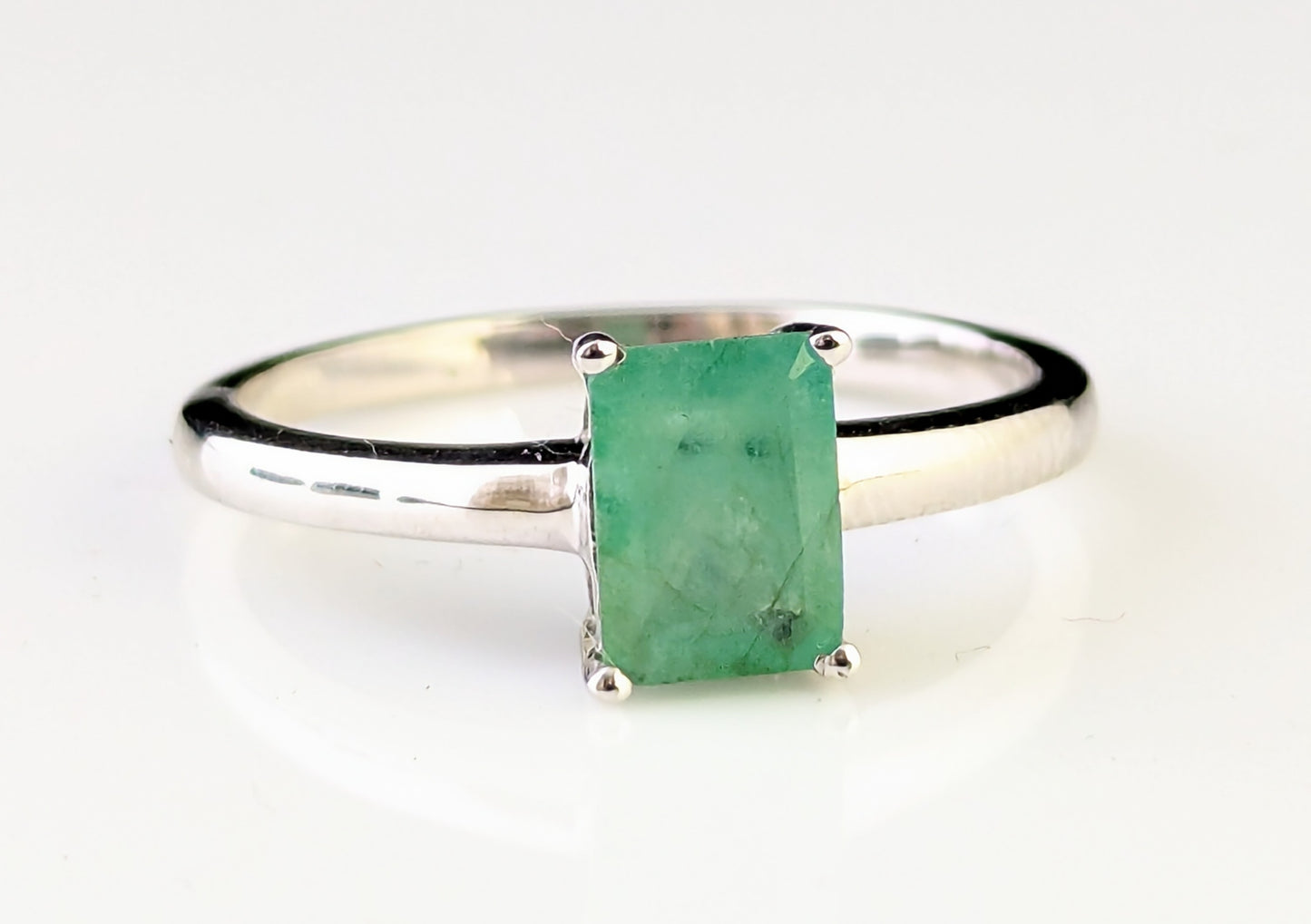 Vintage Emerald solitaire ring, sterling silver