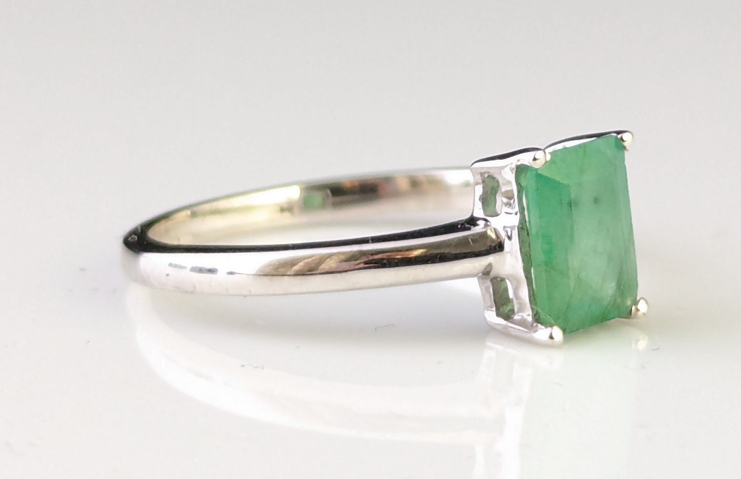 Vintage Emerald solitaire ring, sterling silver