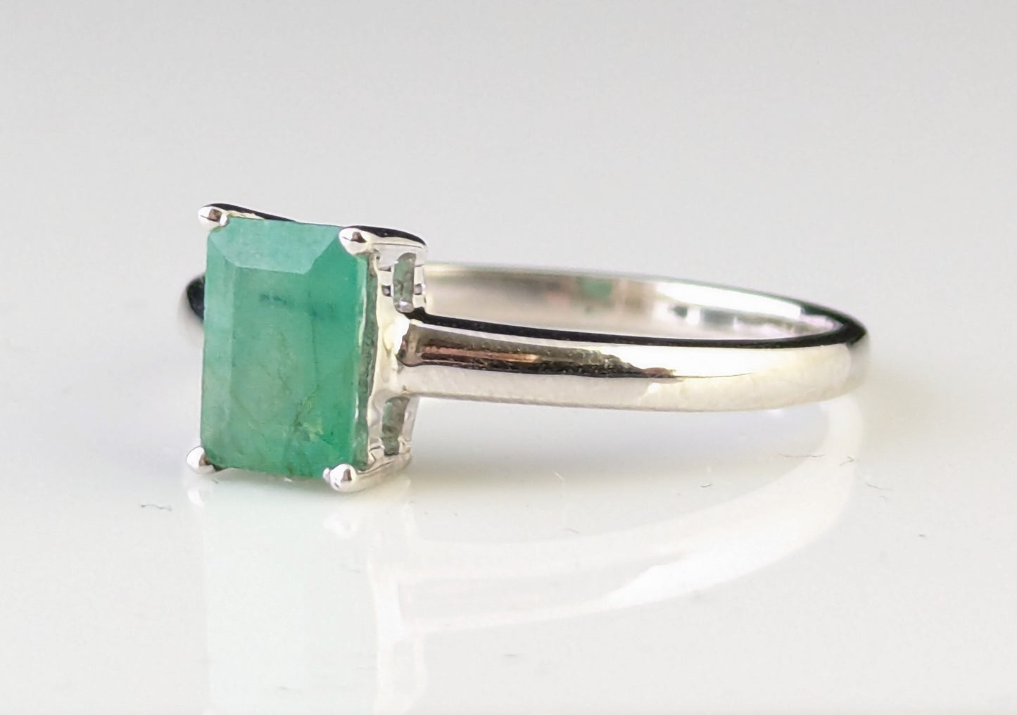 Vintage Emerald solitaire ring, sterling silver