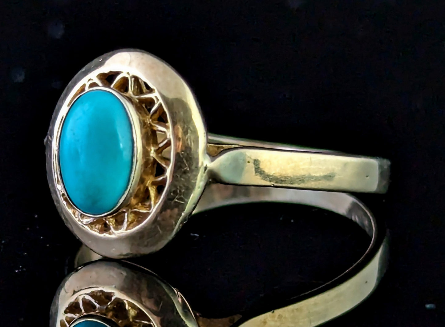 Vintage Turquoise cabochon dress ring, 9ct yellow gold
