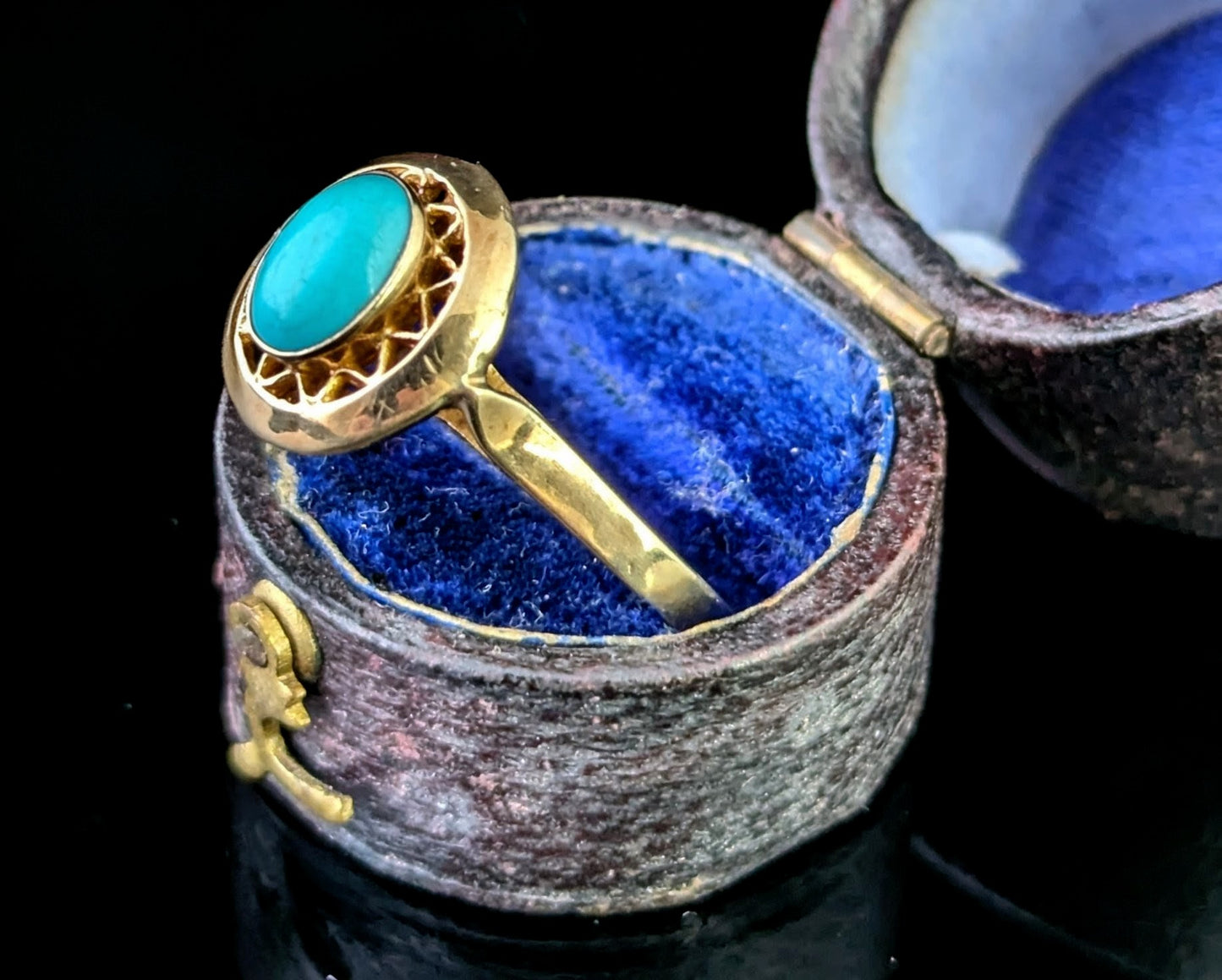 Vintage Turquoise cabochon dress ring, 9ct yellow gold