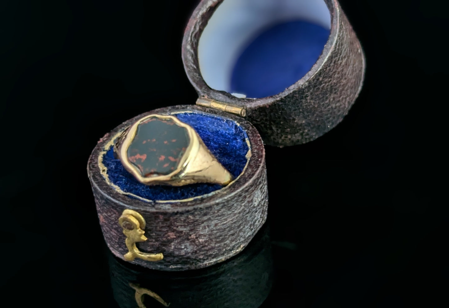Antique Bloodstone signet ring, 9ct gold, Pinky ring
