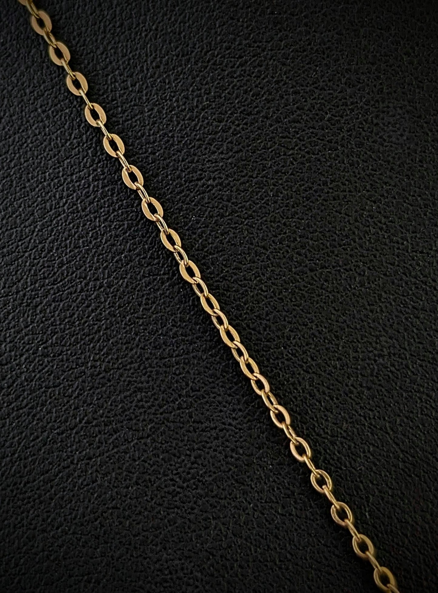 Antique Moonstone trefoil pendant, trace chain necklace, 9ct gold