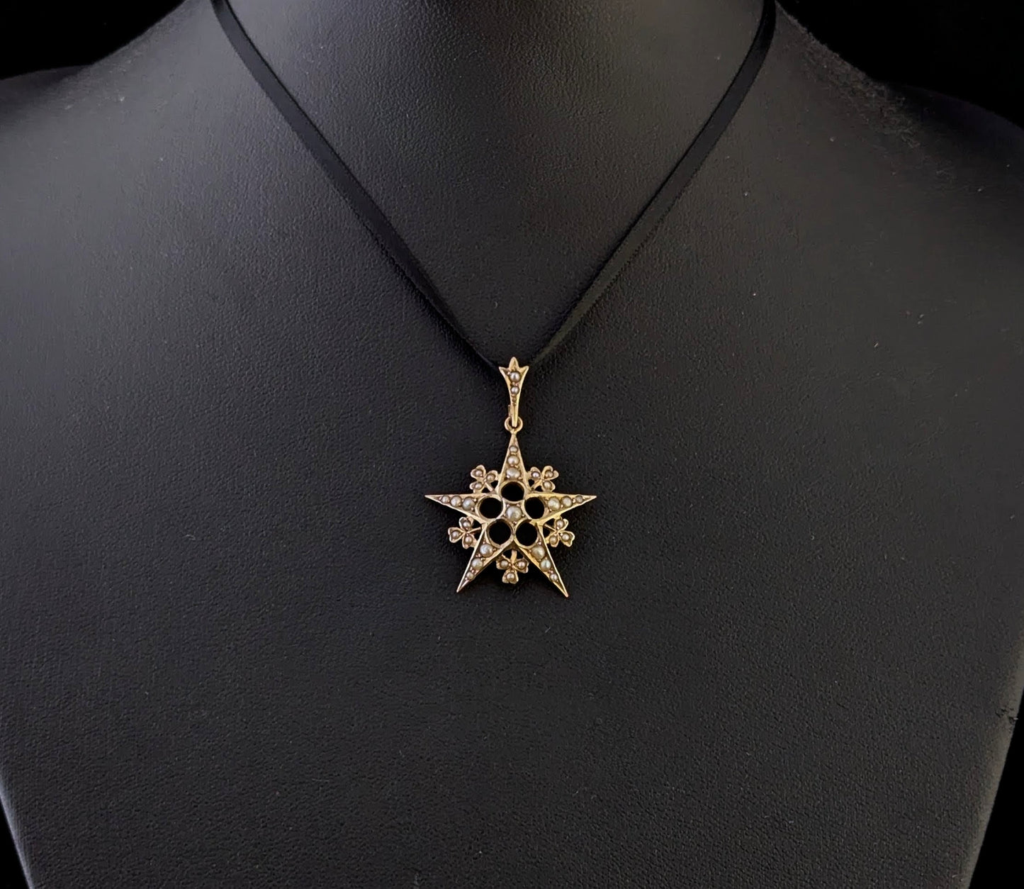 Antique Pearl Starburst pendant, 9ct yellow gold, Shamrock