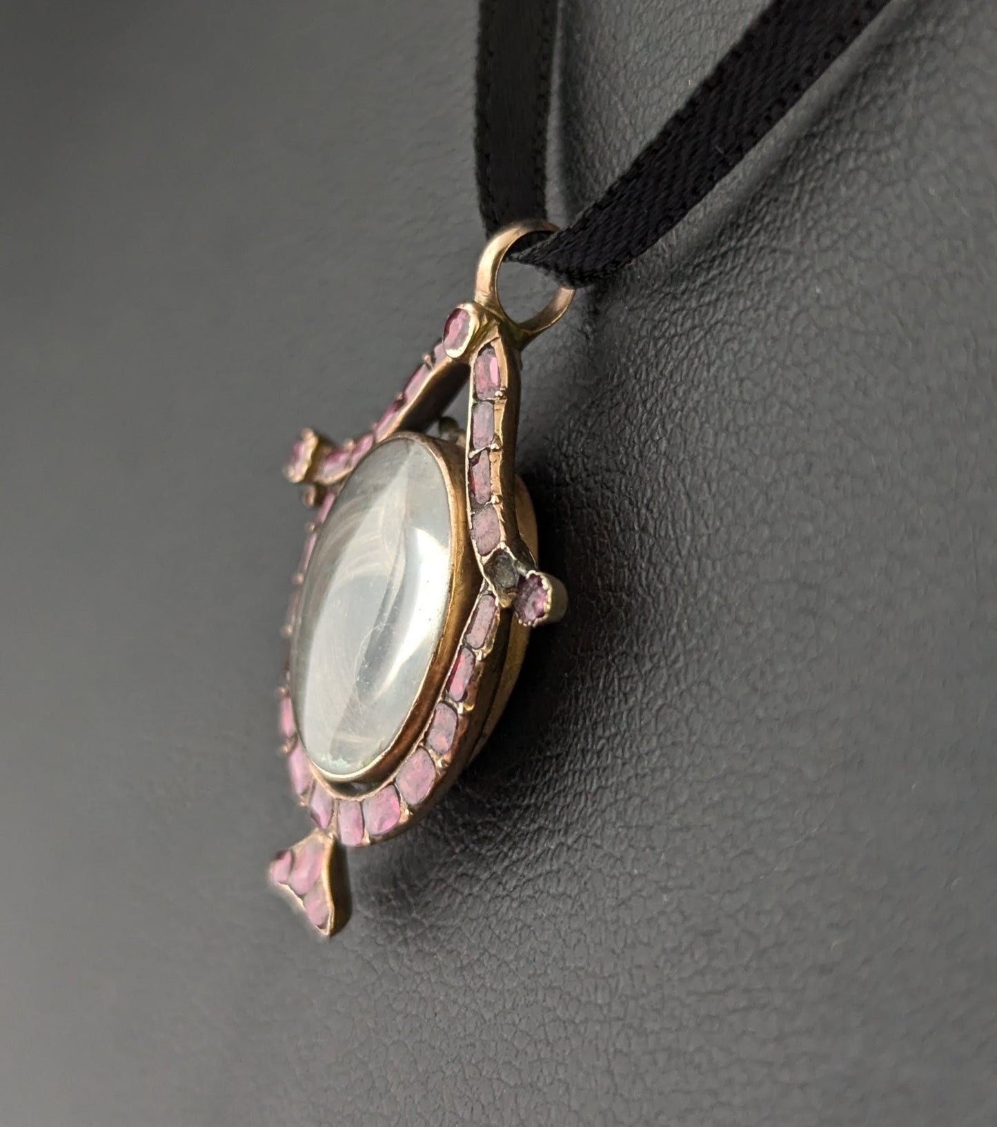 Antique Georgian Garnet mourning urn pendant, Locket