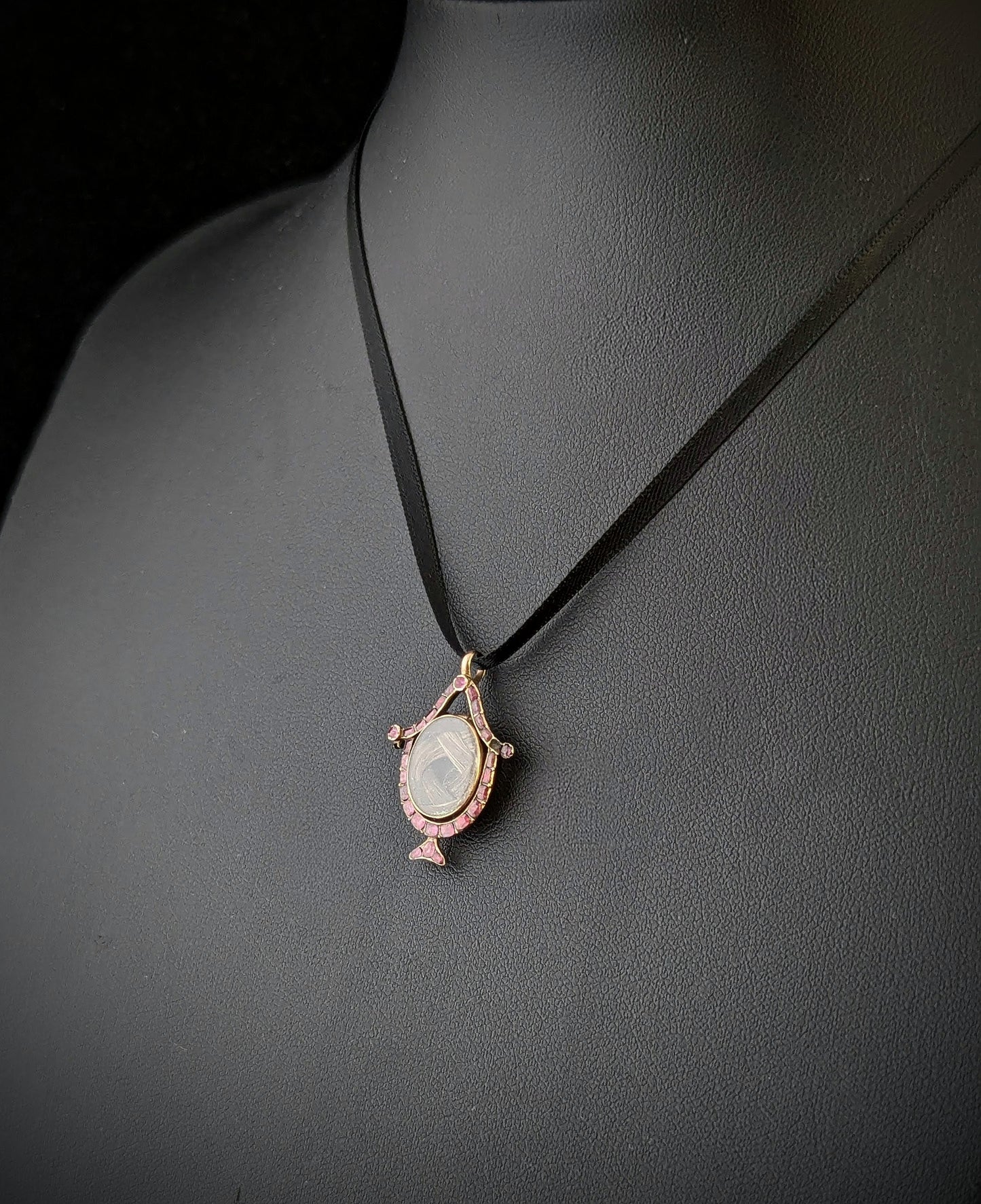 Antique Georgian Garnet mourning urn pendant, Locket