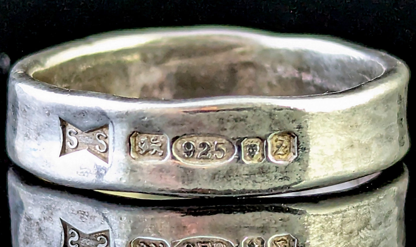 Vintage sterling silver band ring, Wedding band