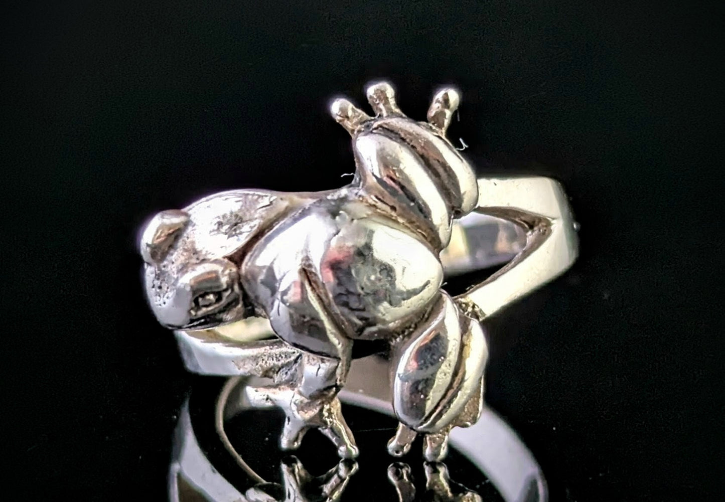 Vintage sterling silver frog ring, Statement