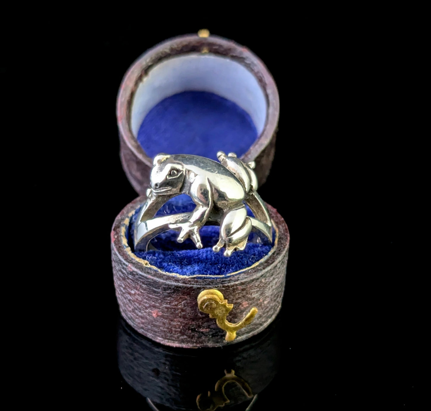 Vintage sterling silver frog ring, Statement