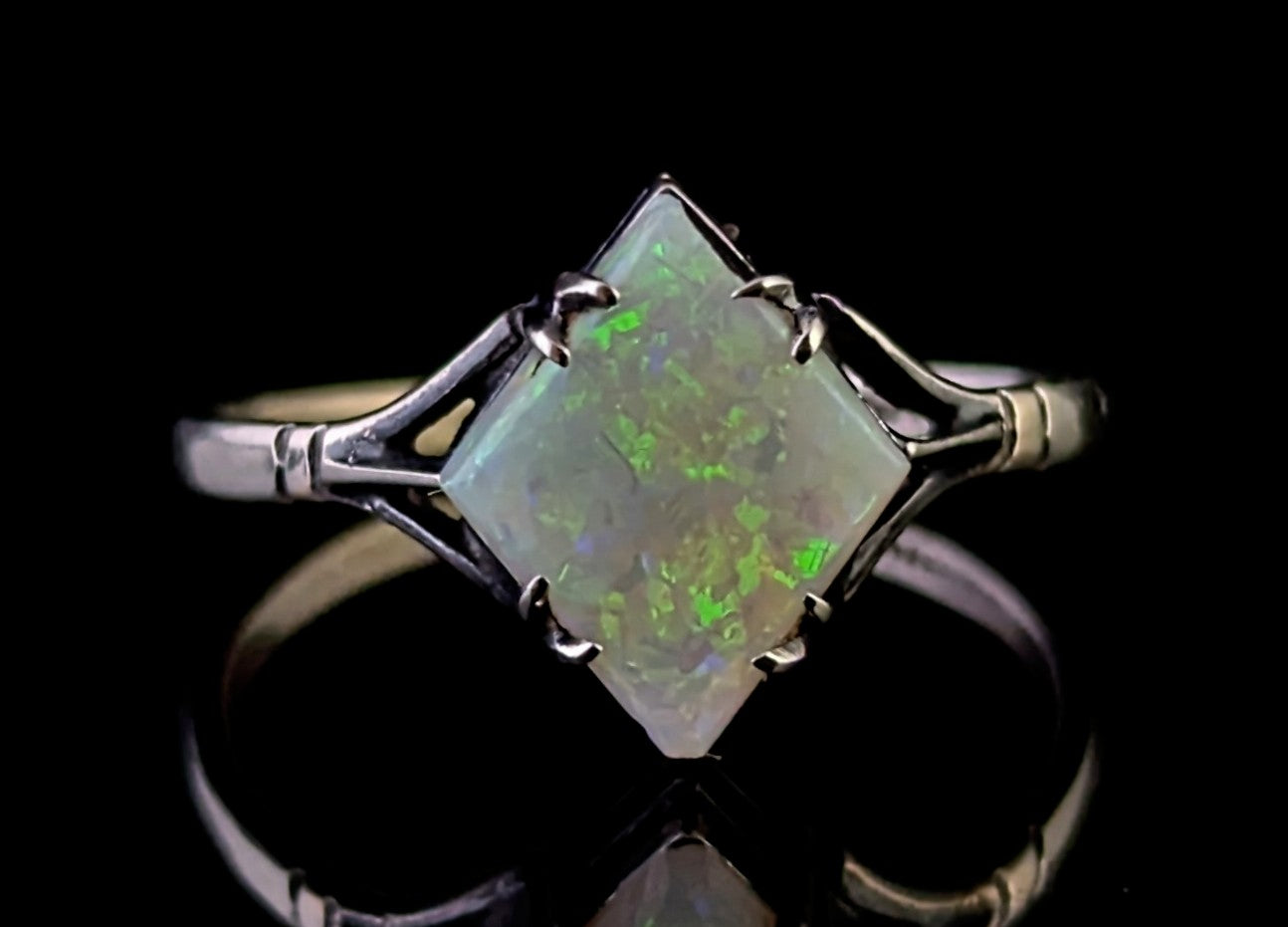 Vintage Art Deco Opal solitaire ring, 9ct White gold