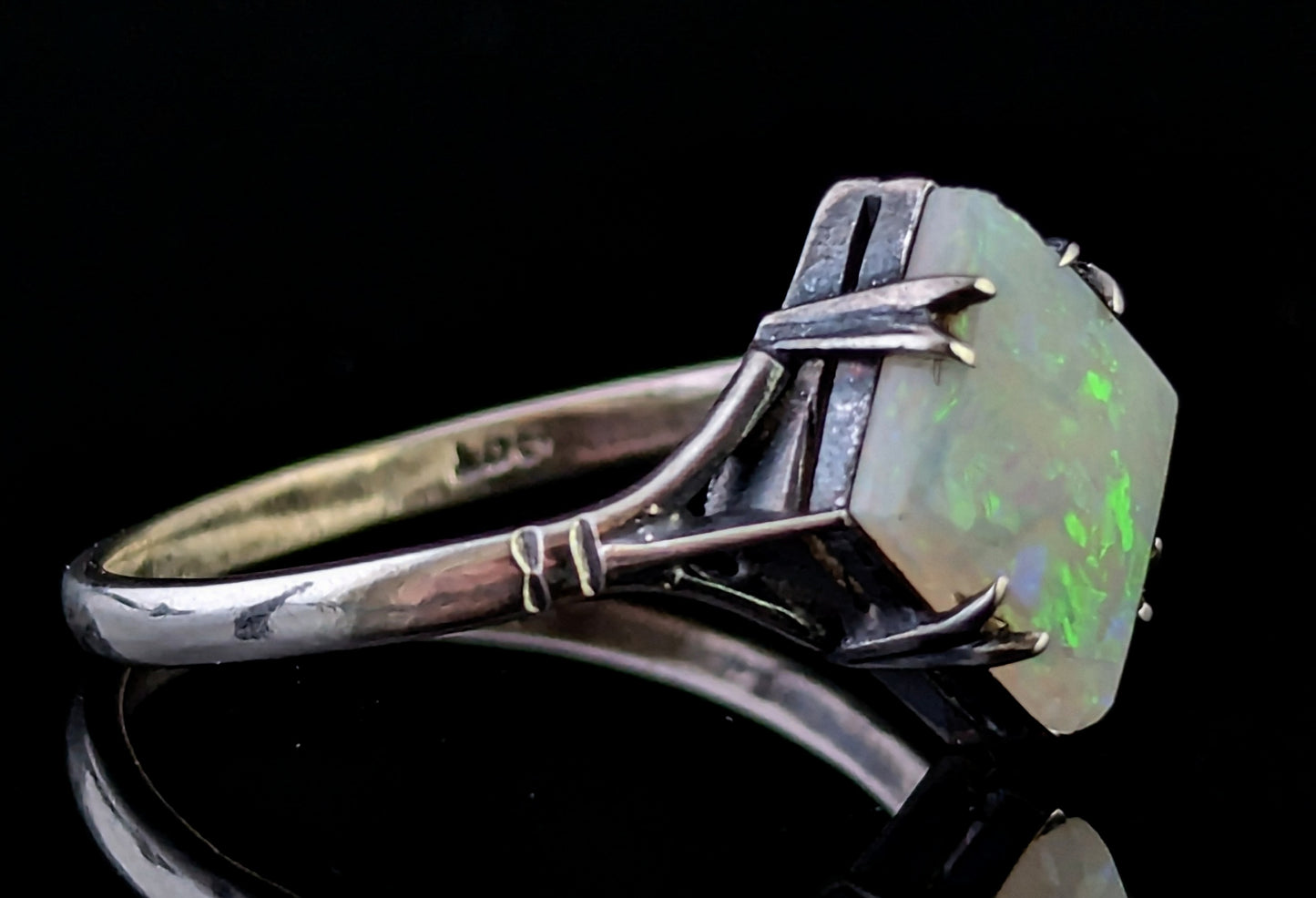 Vintage Art Deco Opal solitaire ring, 9ct White gold