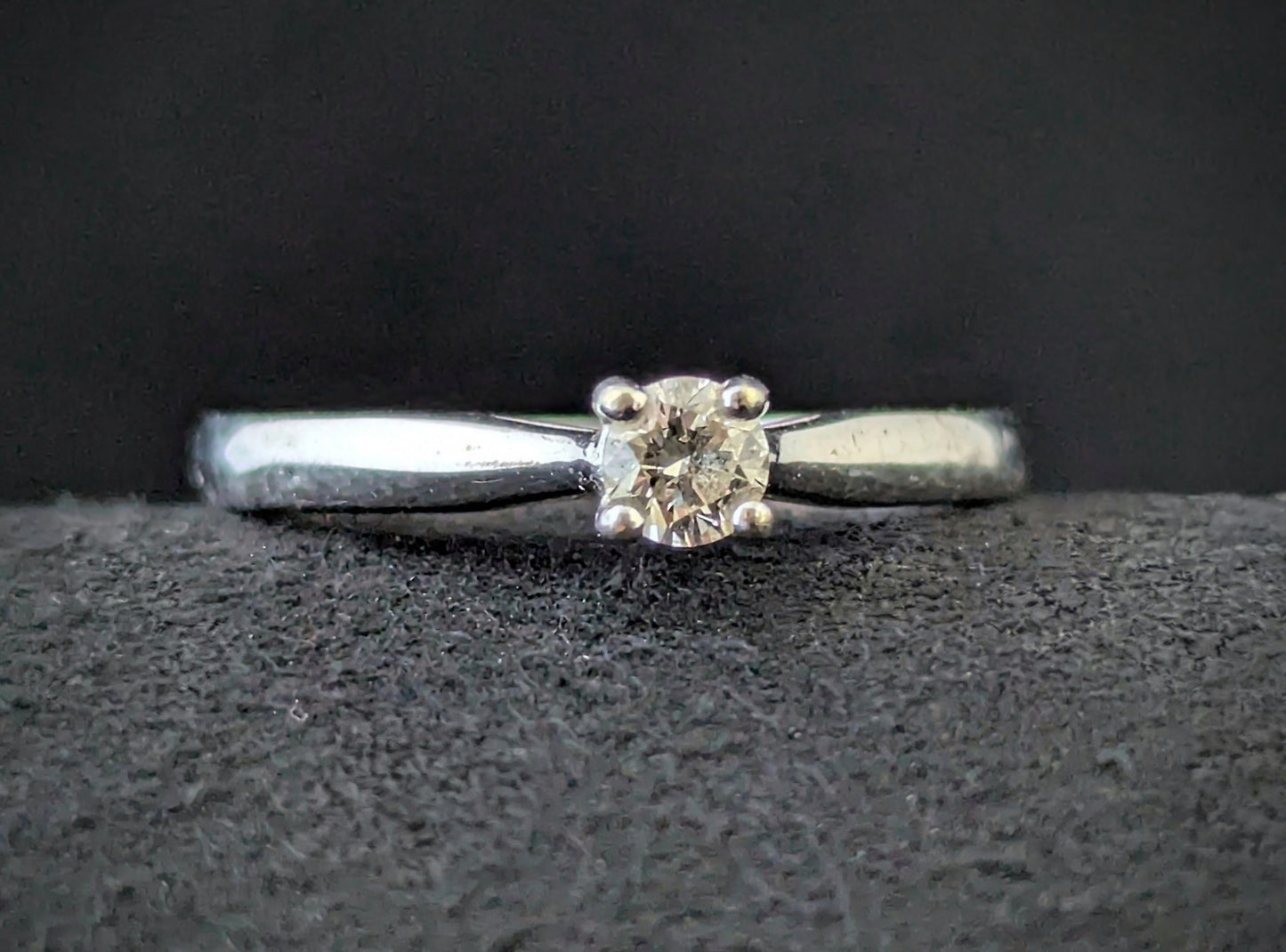 Vintage Diamond solitaire ring, 9ct white gold, engagement rings