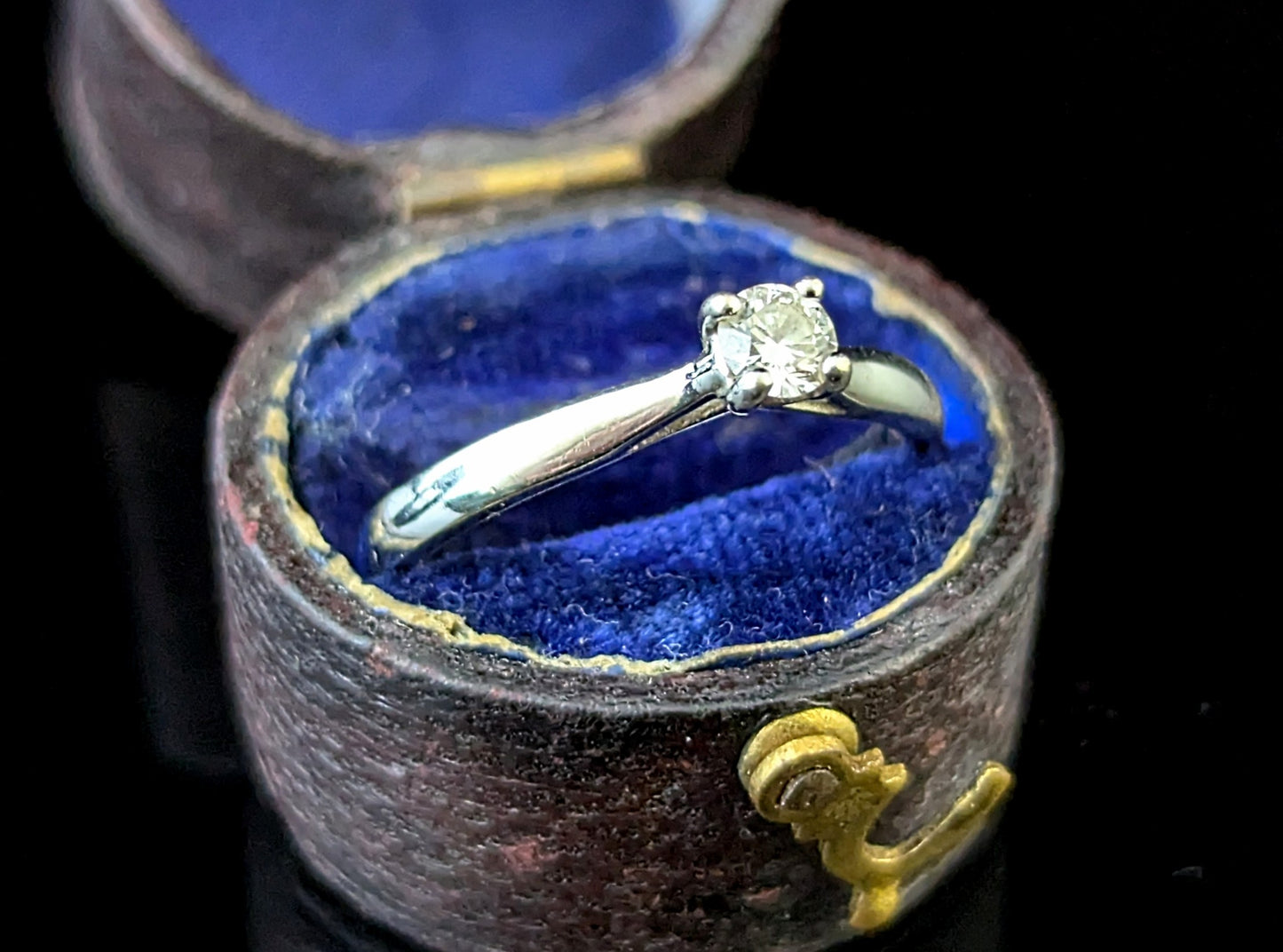 Vintage Diamond solitaire ring, 9ct white gold, engagement rings