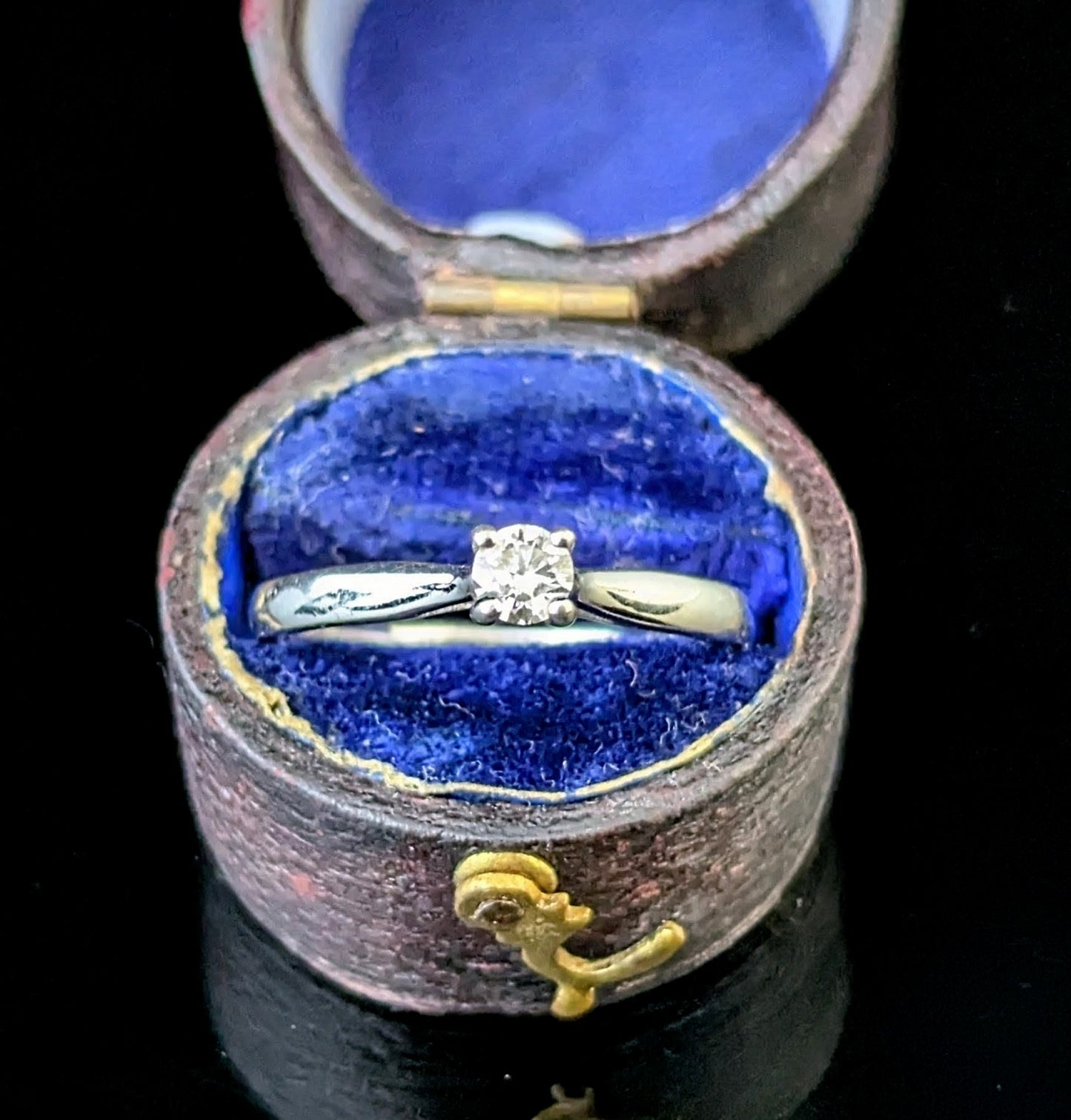 Vintage Diamond solitaire ring, 9ct white gold, engagement rings