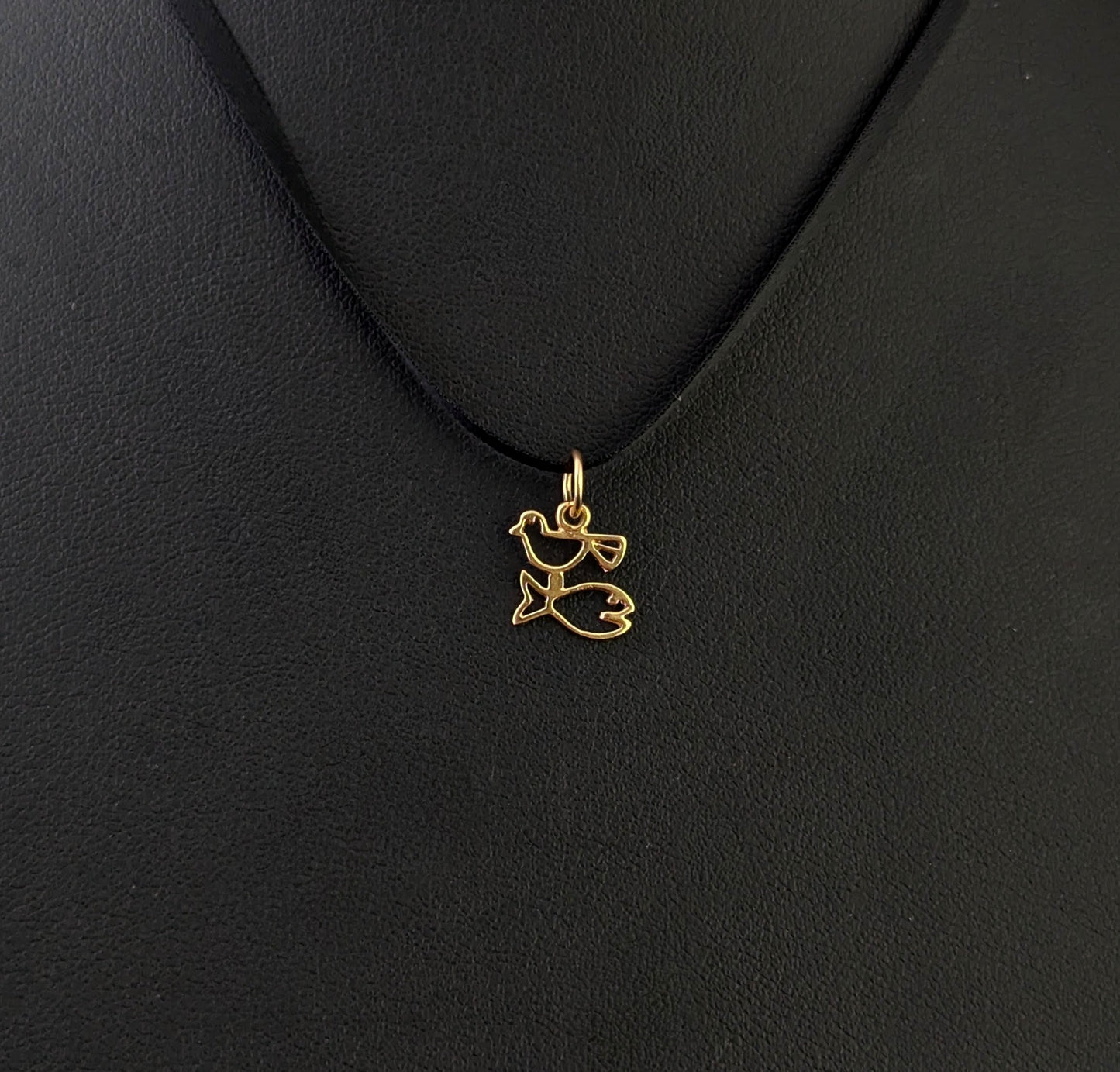 Vintage 9ct gold Fish and Bird charm, Dainty pendant