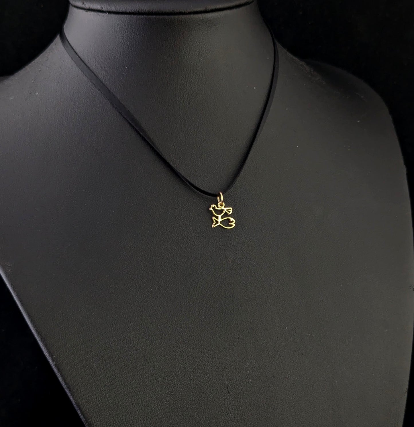 Vintage 9ct gold Fish and Bird charm, Dainty pendant
