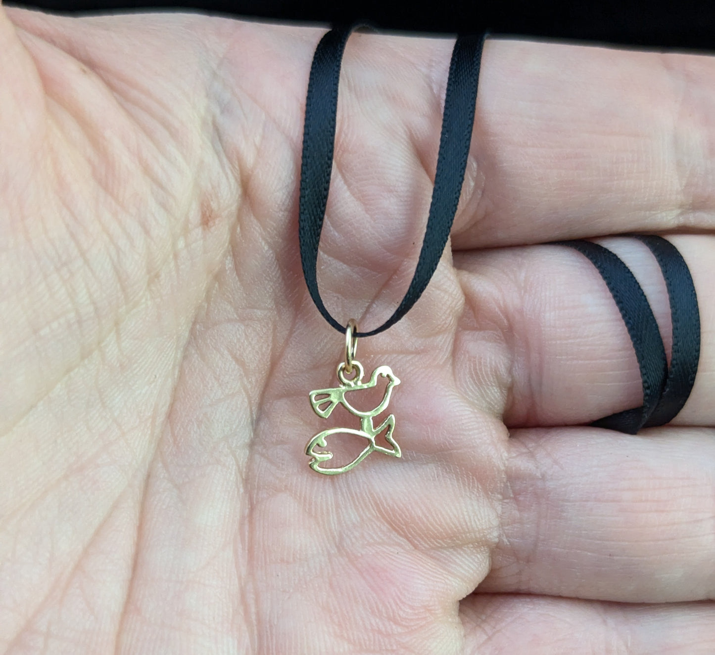 Vintage 9ct gold Fish and Bird charm, Dainty pendant