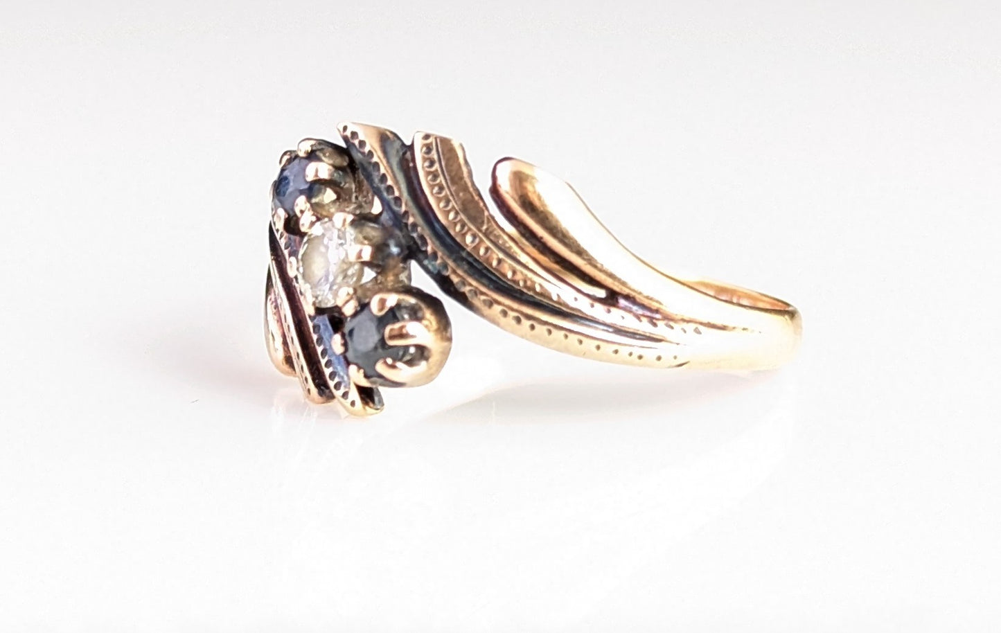 Vintage Art Deco Sapphire and Diamond fan ring, 9ct gold