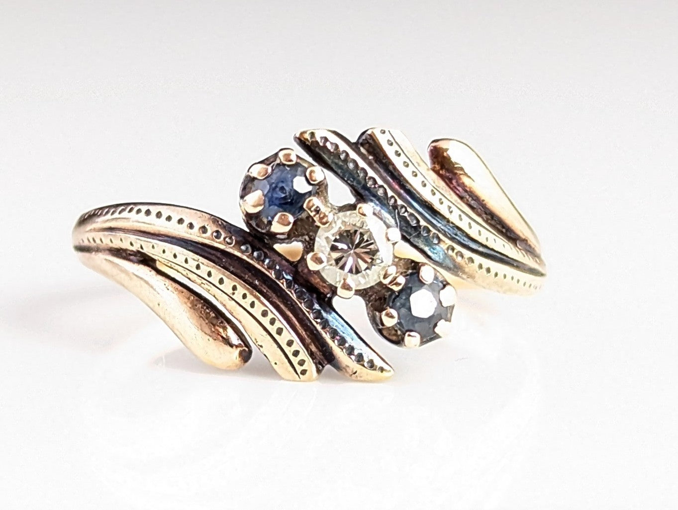 Vintage Art Deco Sapphire and Diamond fan ring, 9ct gold