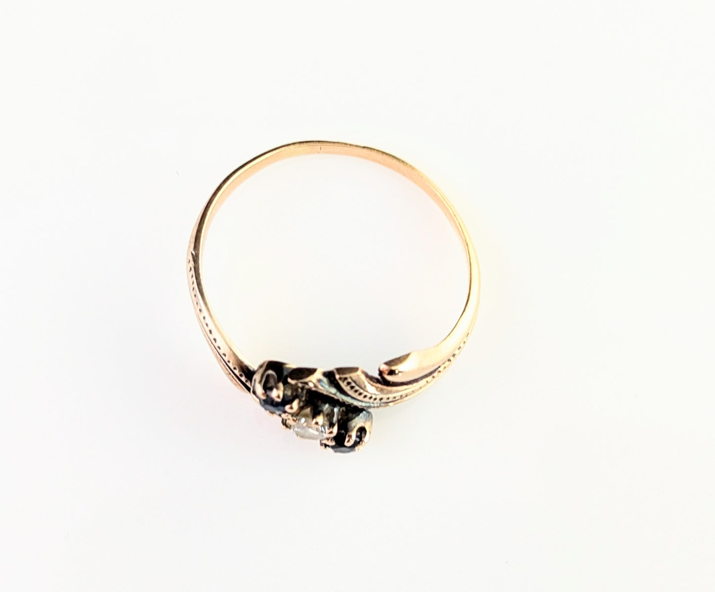 Vintage Art Deco Sapphire and Diamond fan ring, 9ct gold
