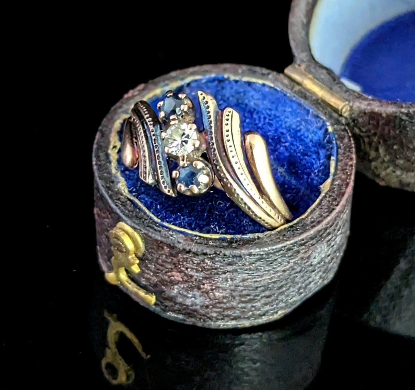 Vintage Art Deco Sapphire and Diamond fan ring, 9ct gold