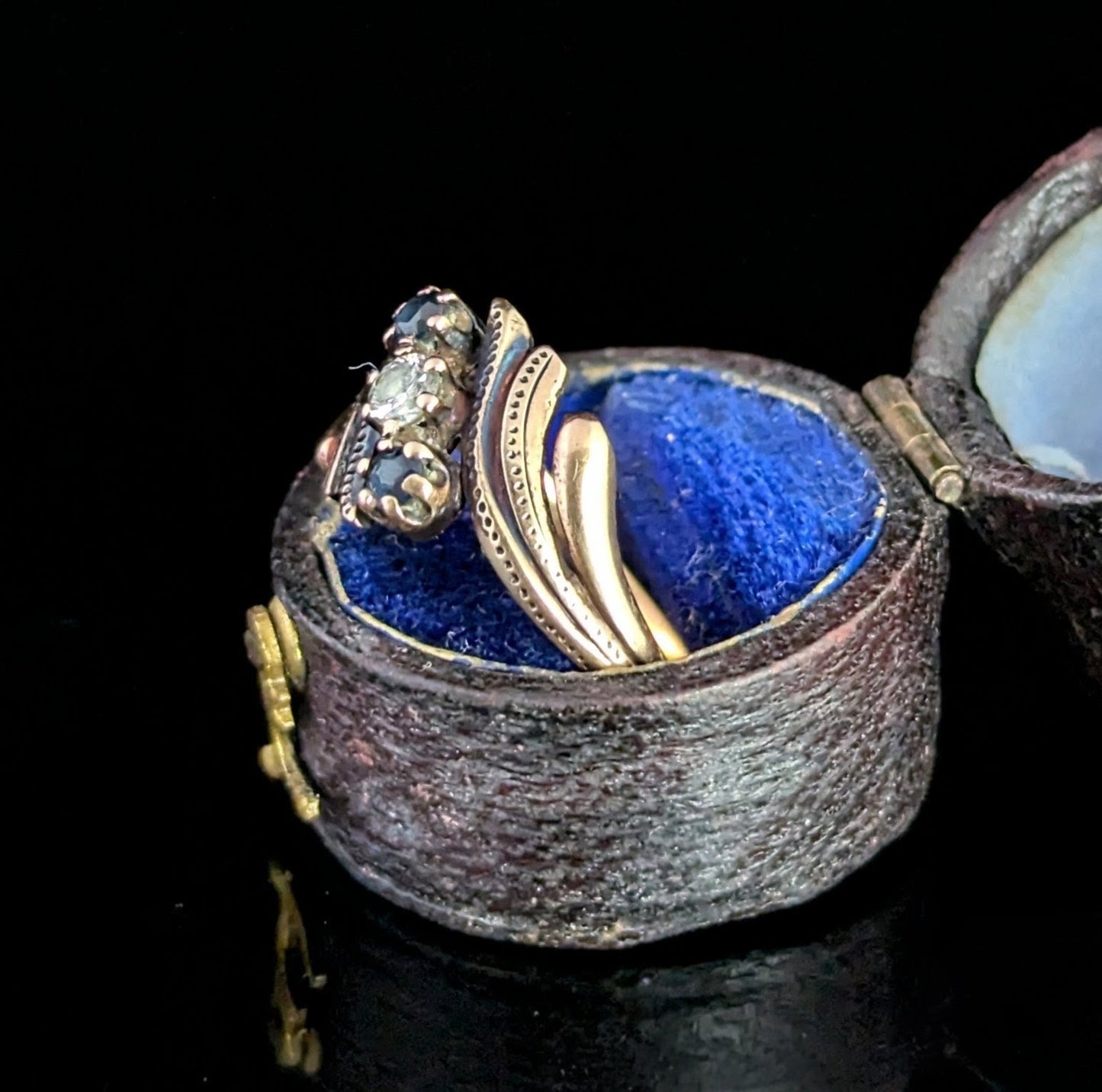 Vintage Art Deco Sapphire and Diamond fan ring, 9ct gold