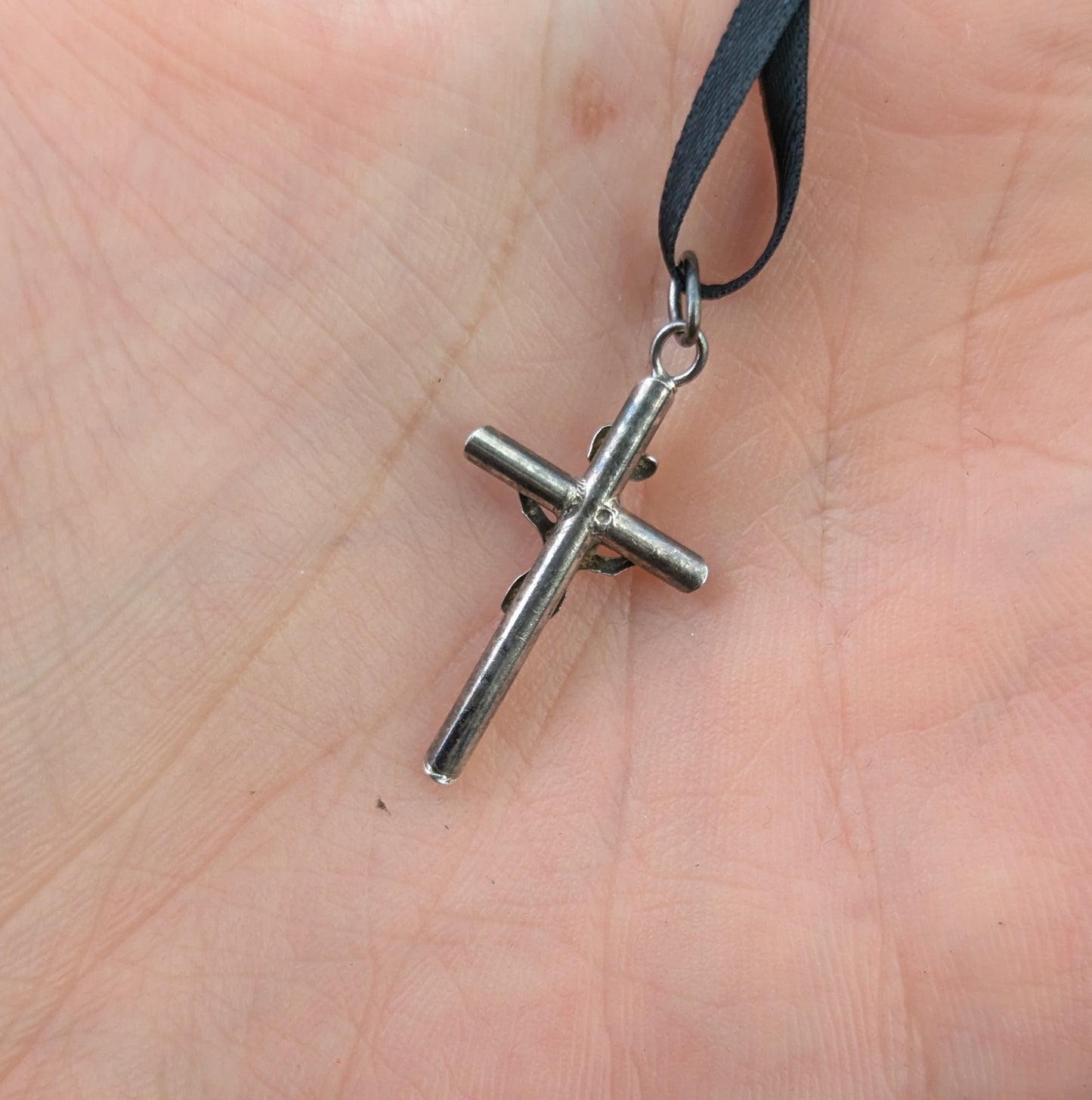 Tiny vintage sterling silver cross pendant, charm