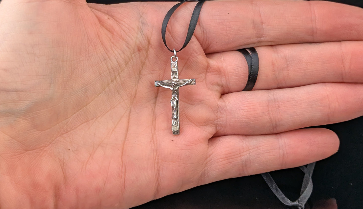 Vintage sterling silver cross pendant, crucifix