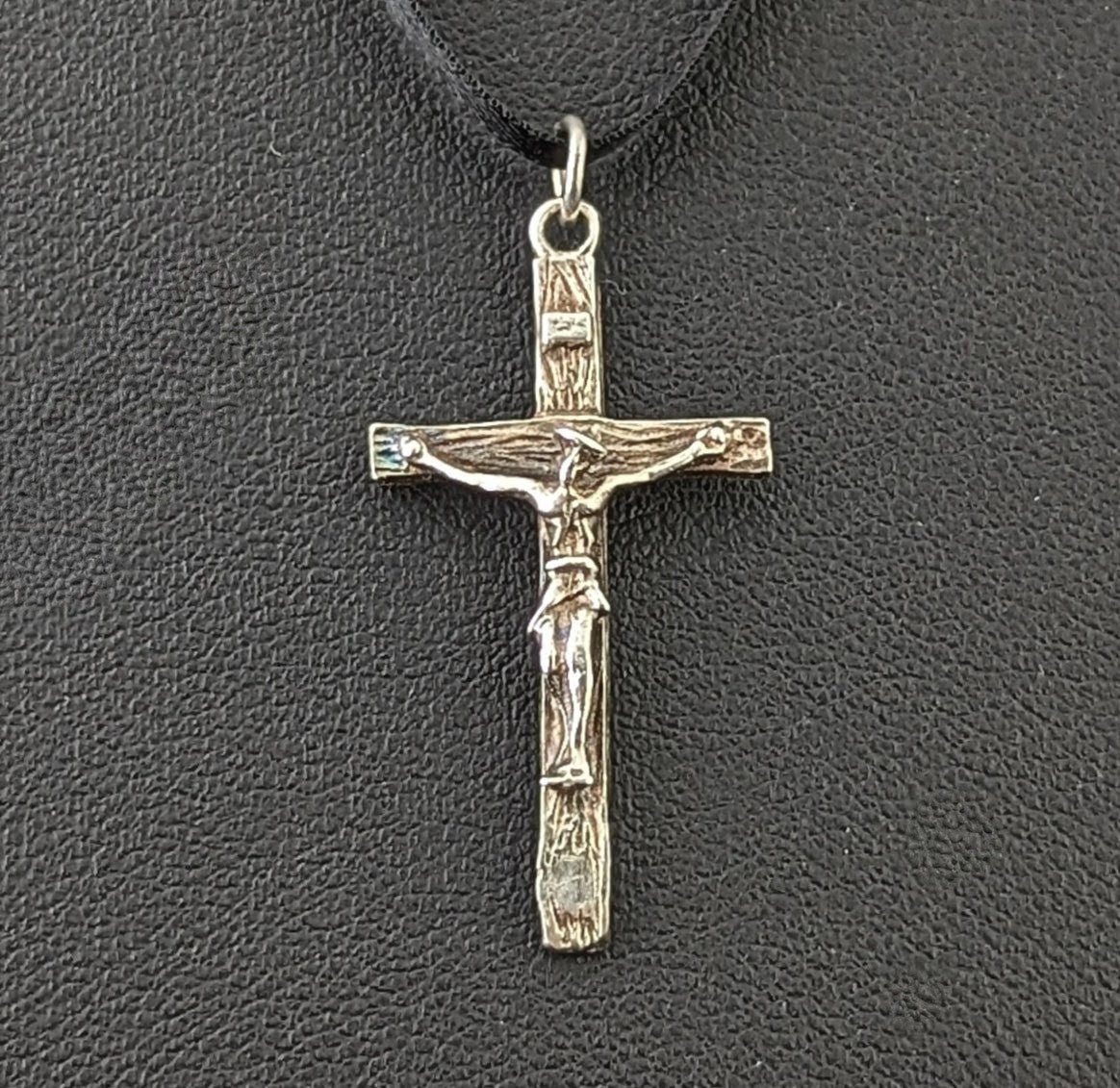 Vintage sterling silver cross pendant, crucifix